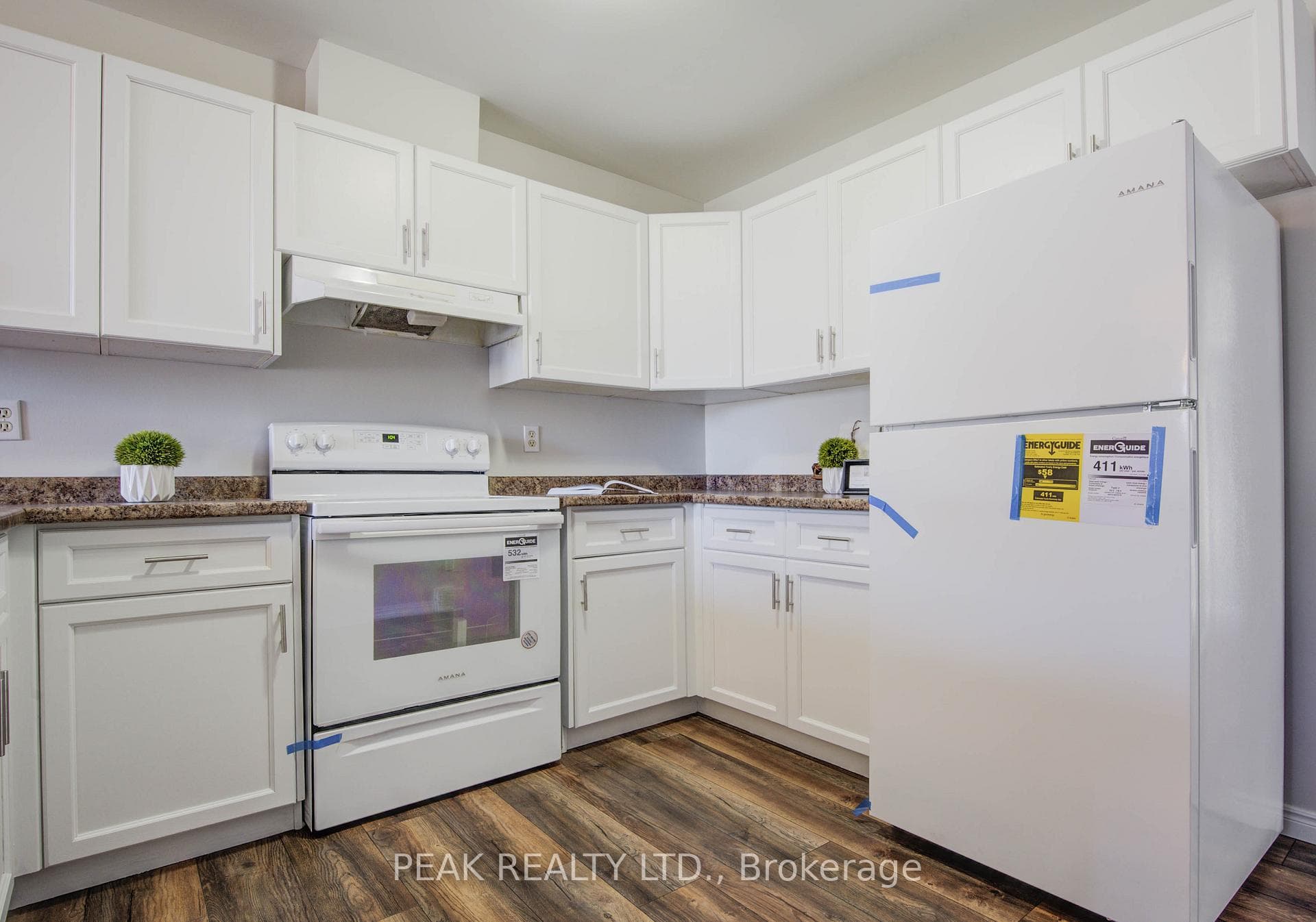 39 Oak Avenue photo 13