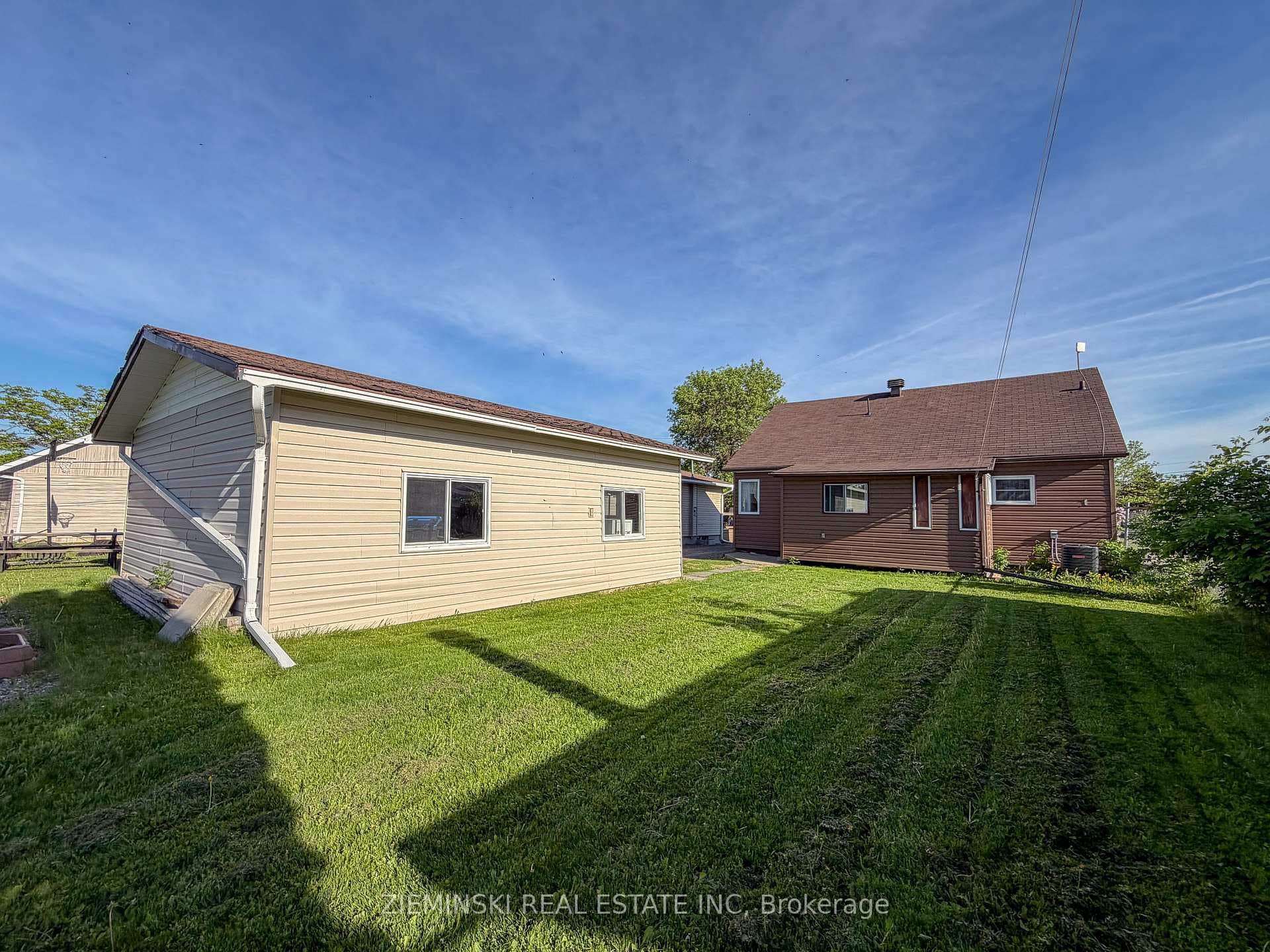 508 Marion Street photo 36
