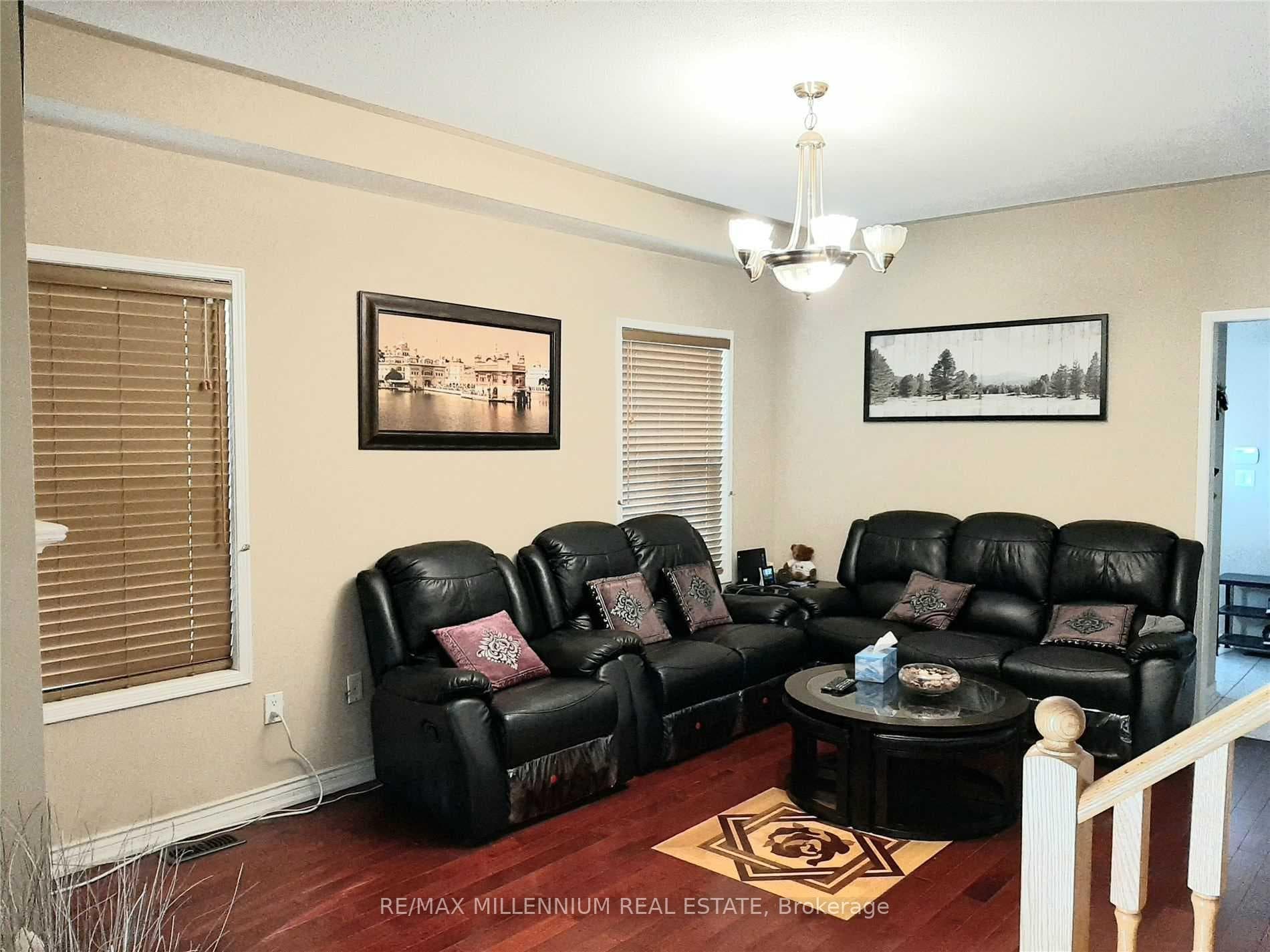 108 Beavervalley Drive photo 2