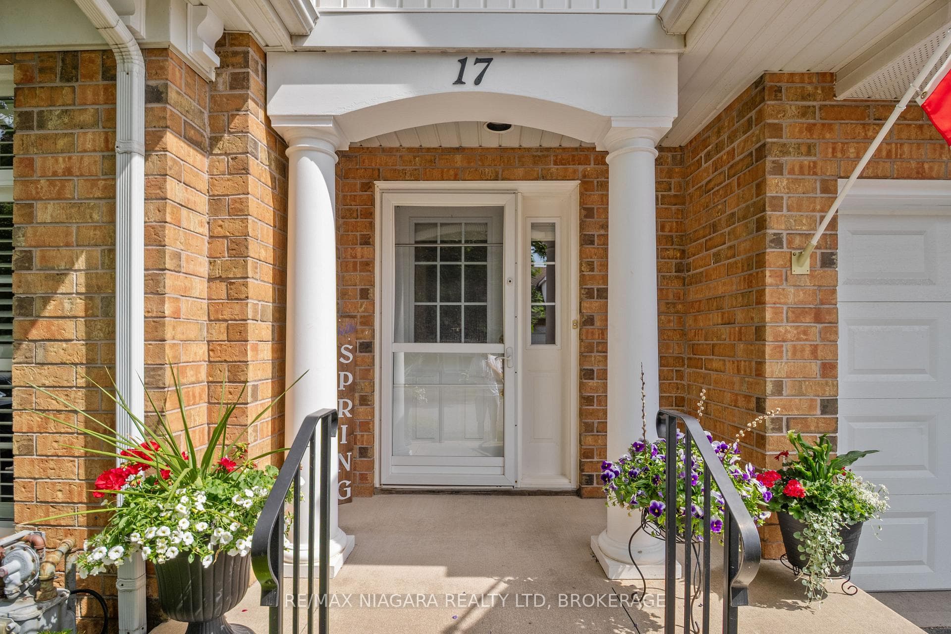 2684 Mewburn Road Unit 17 photo 2