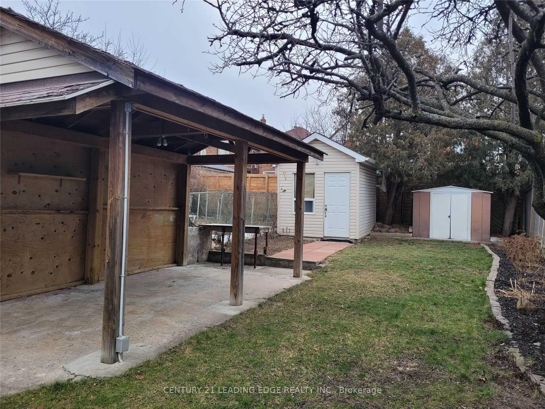 21 Ronald Avenue photo 18