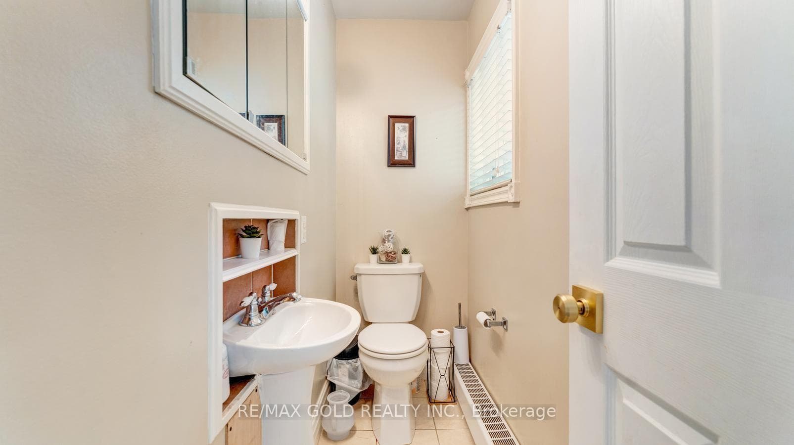 4680 Penetanguishene Road photo 25