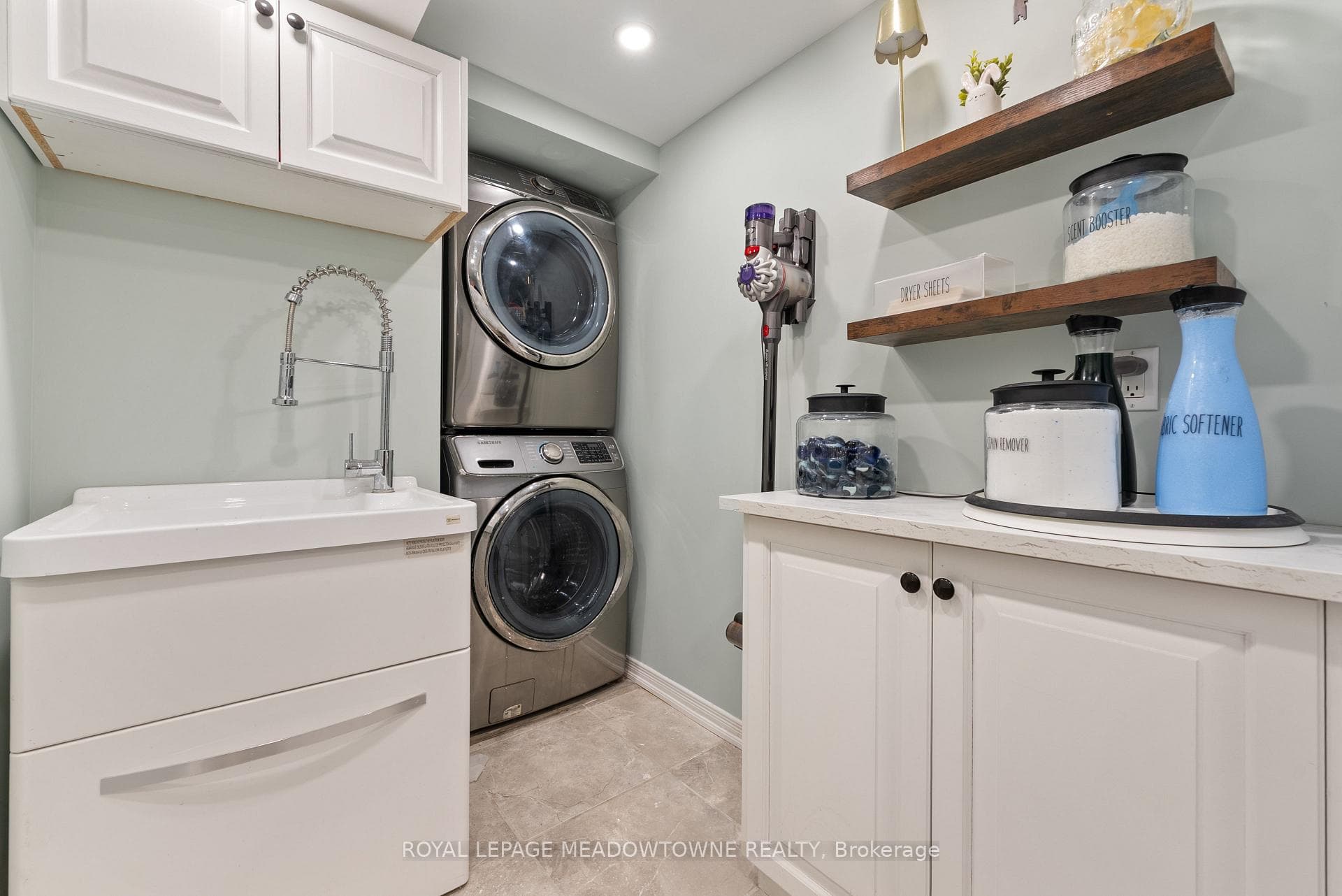 3453 Bertrand Road photo 34