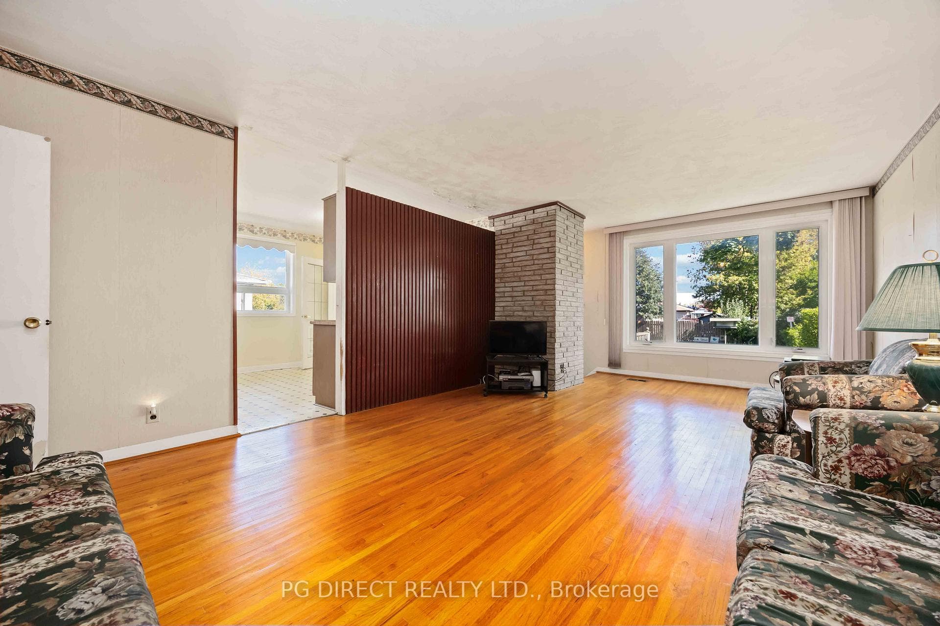 123 Tulloch Drive photo 5