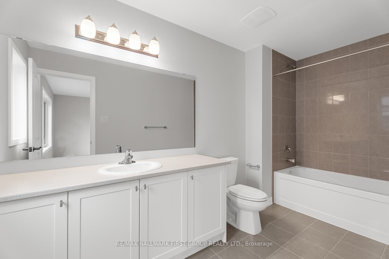 519 Brigatine Avenue photo 22