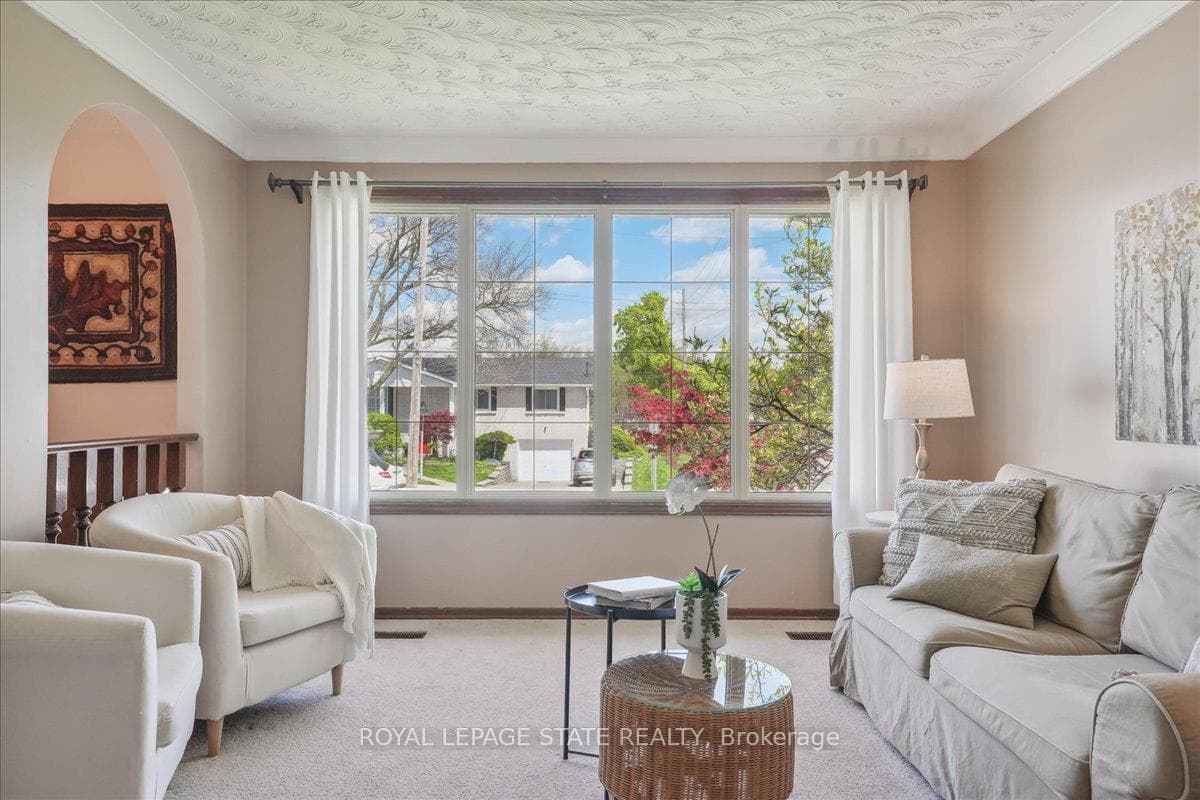 6 Honeywell Court photo 15