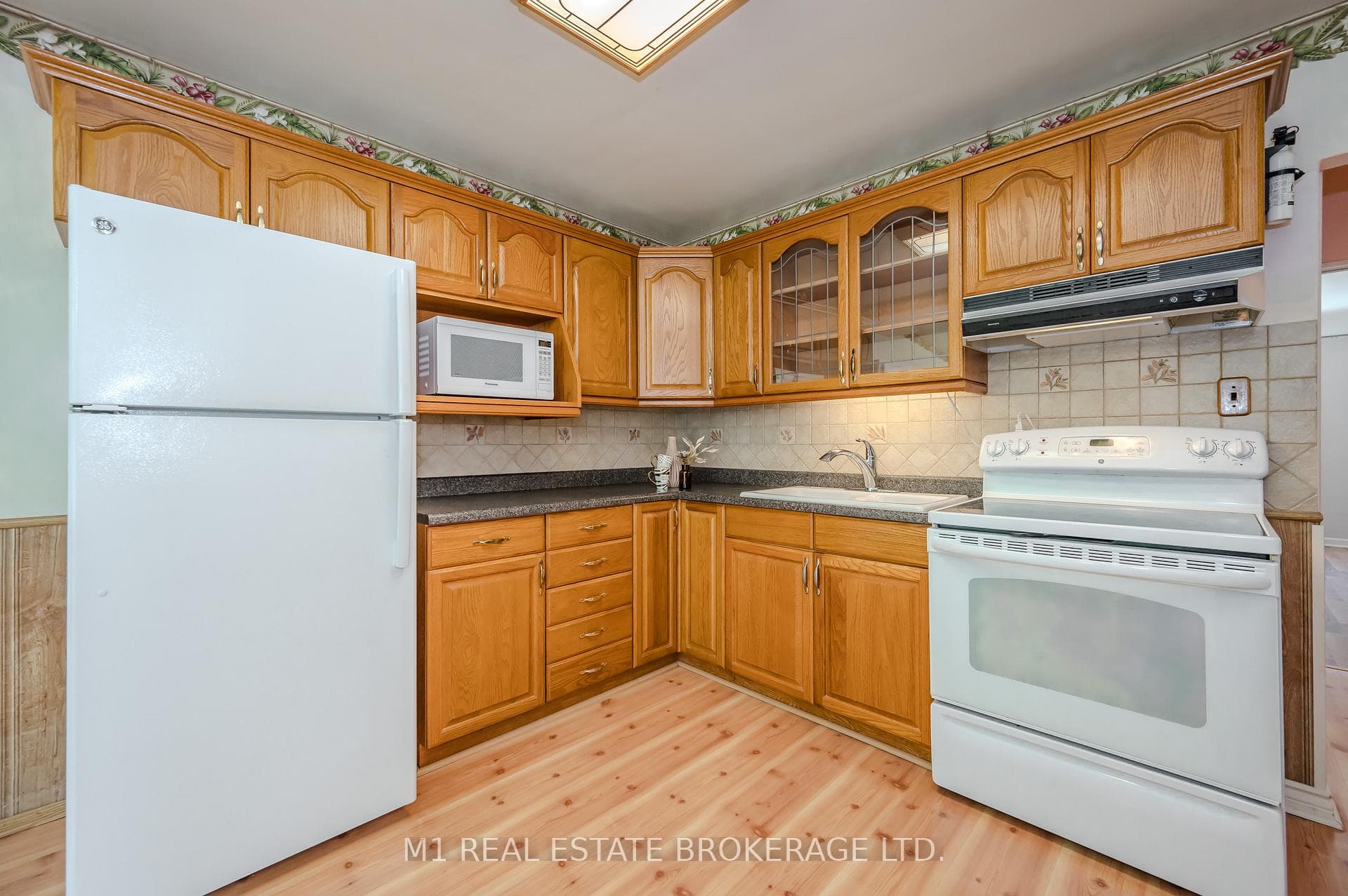 10 Meyer Drive photo 8