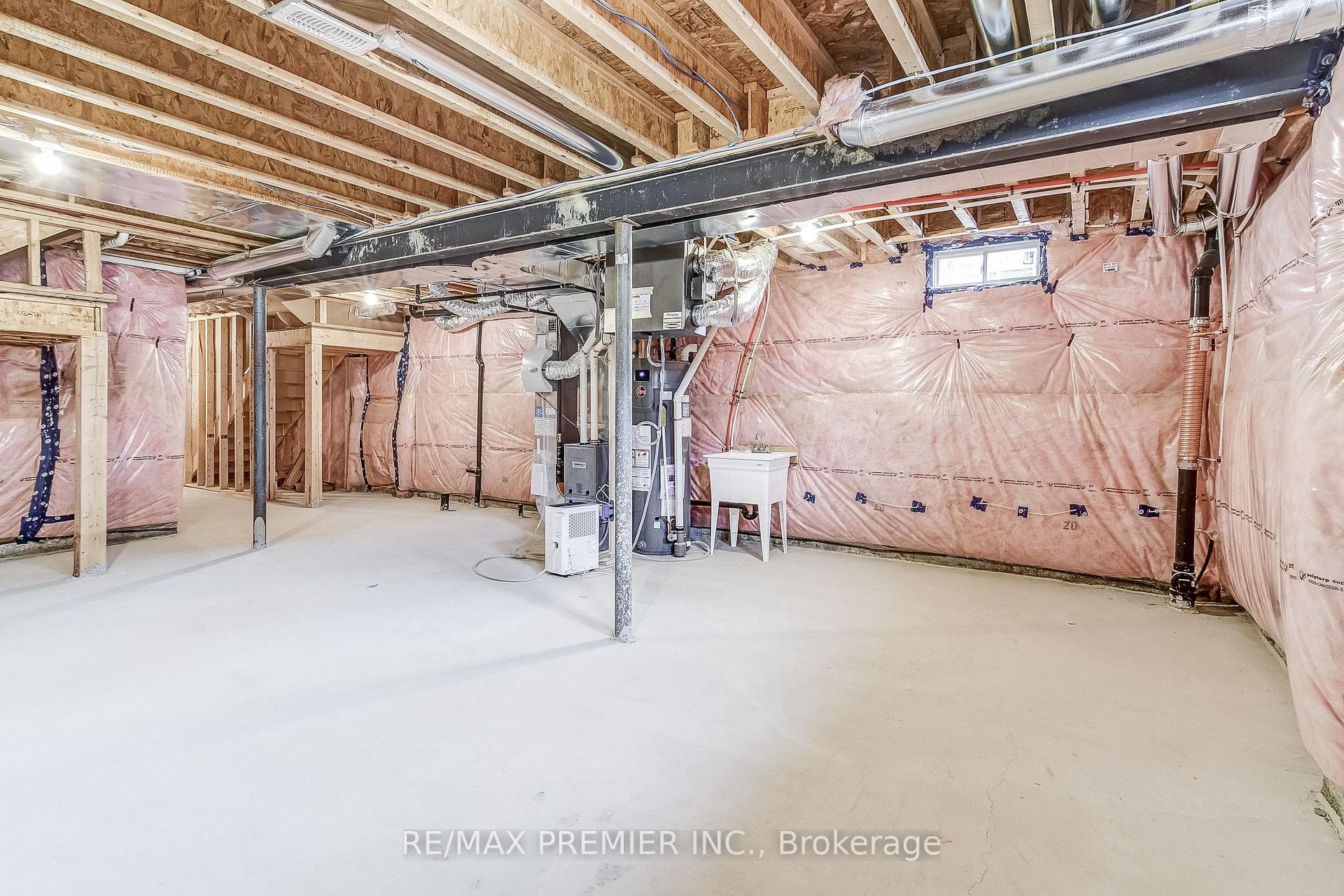 124 ARMILIA Place photo 27