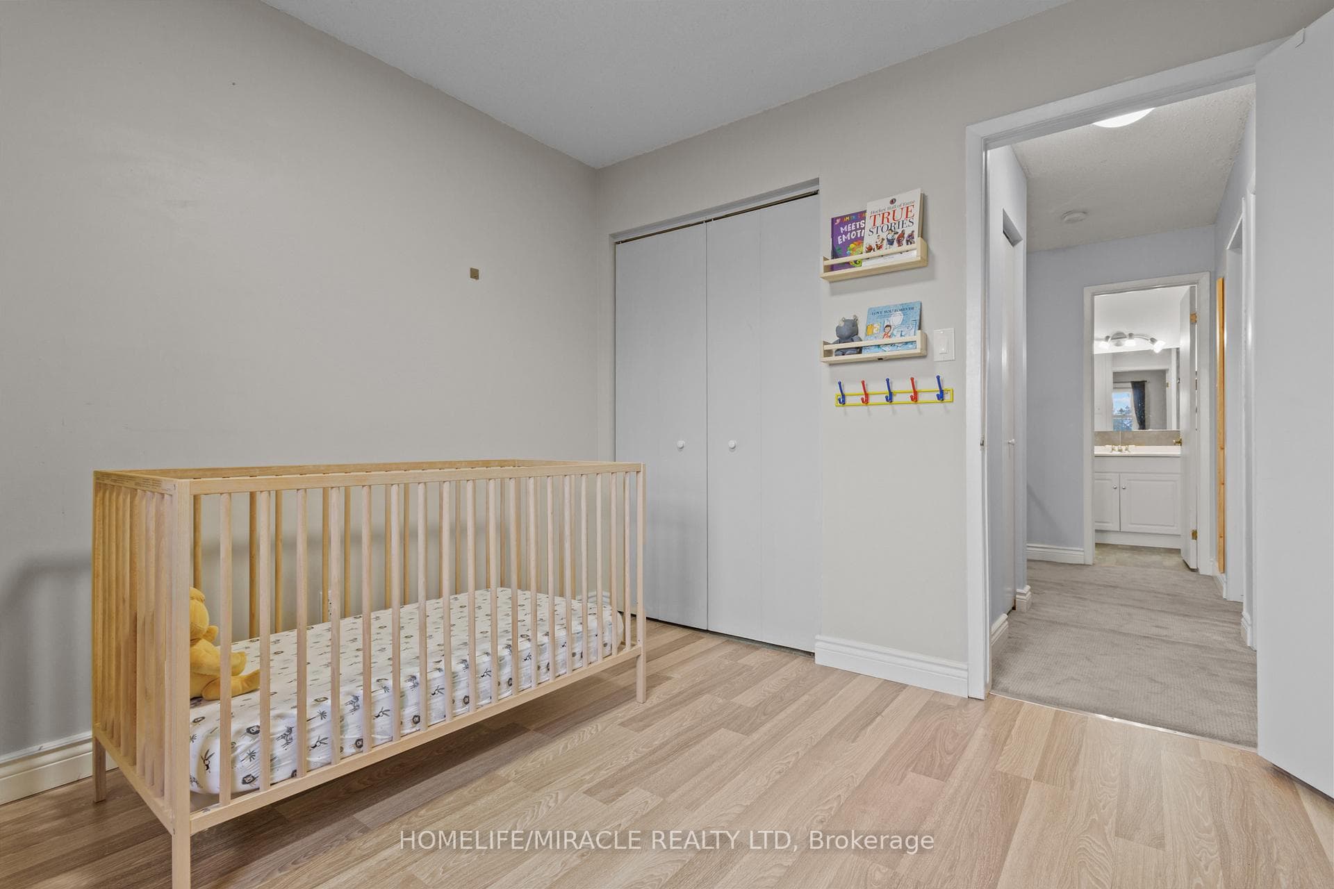 10 Balmoral Court photo 24