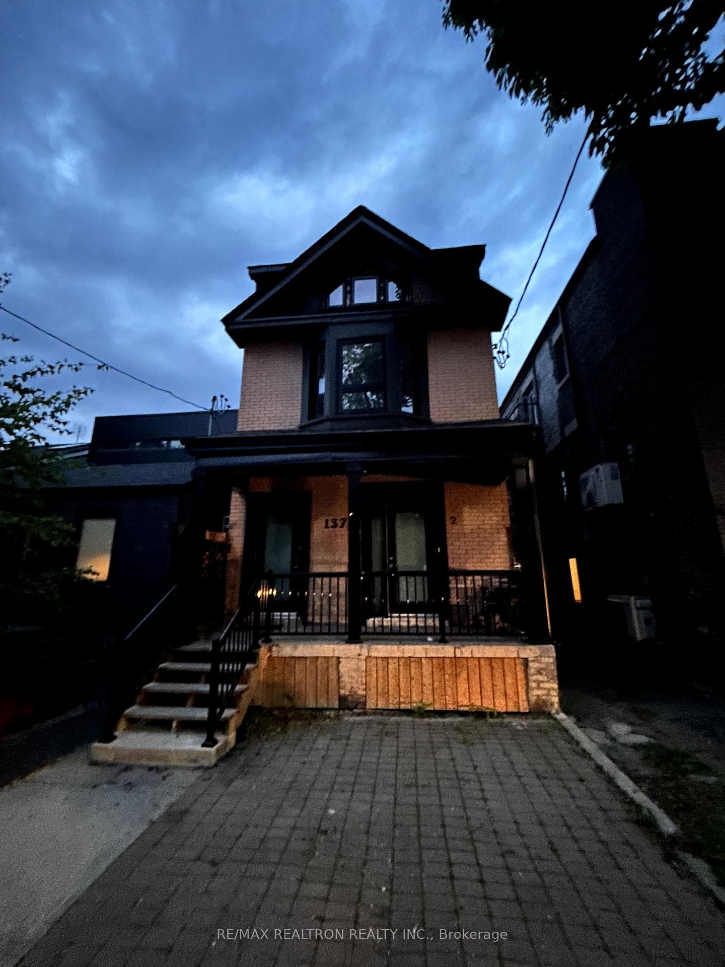 137 Curzon Street Unit 1 photo 12