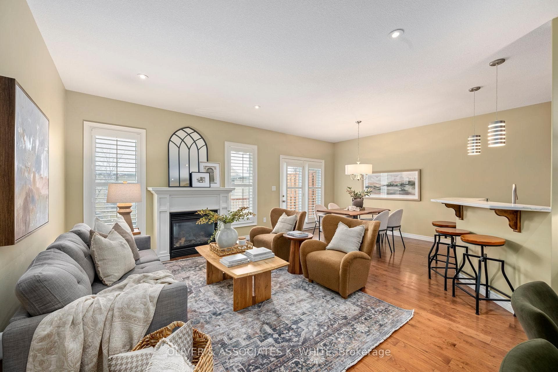 1630 Bayswater Crescent Unit 16 photo 4