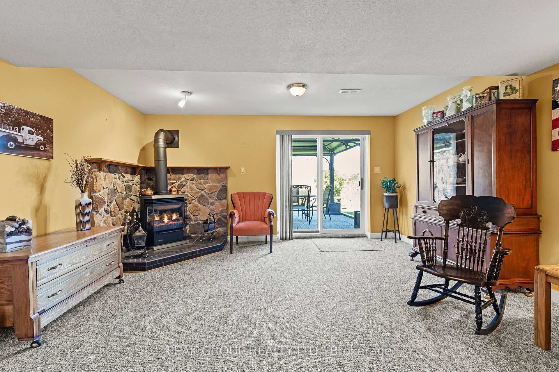 7876 Charnwood Avenue photo 21