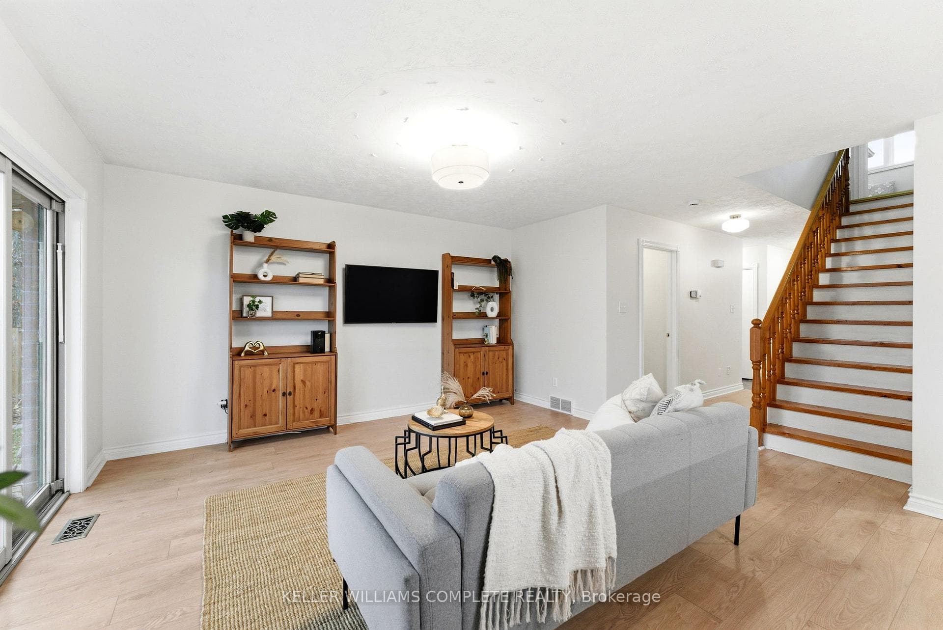 72 WADE Road photo 7