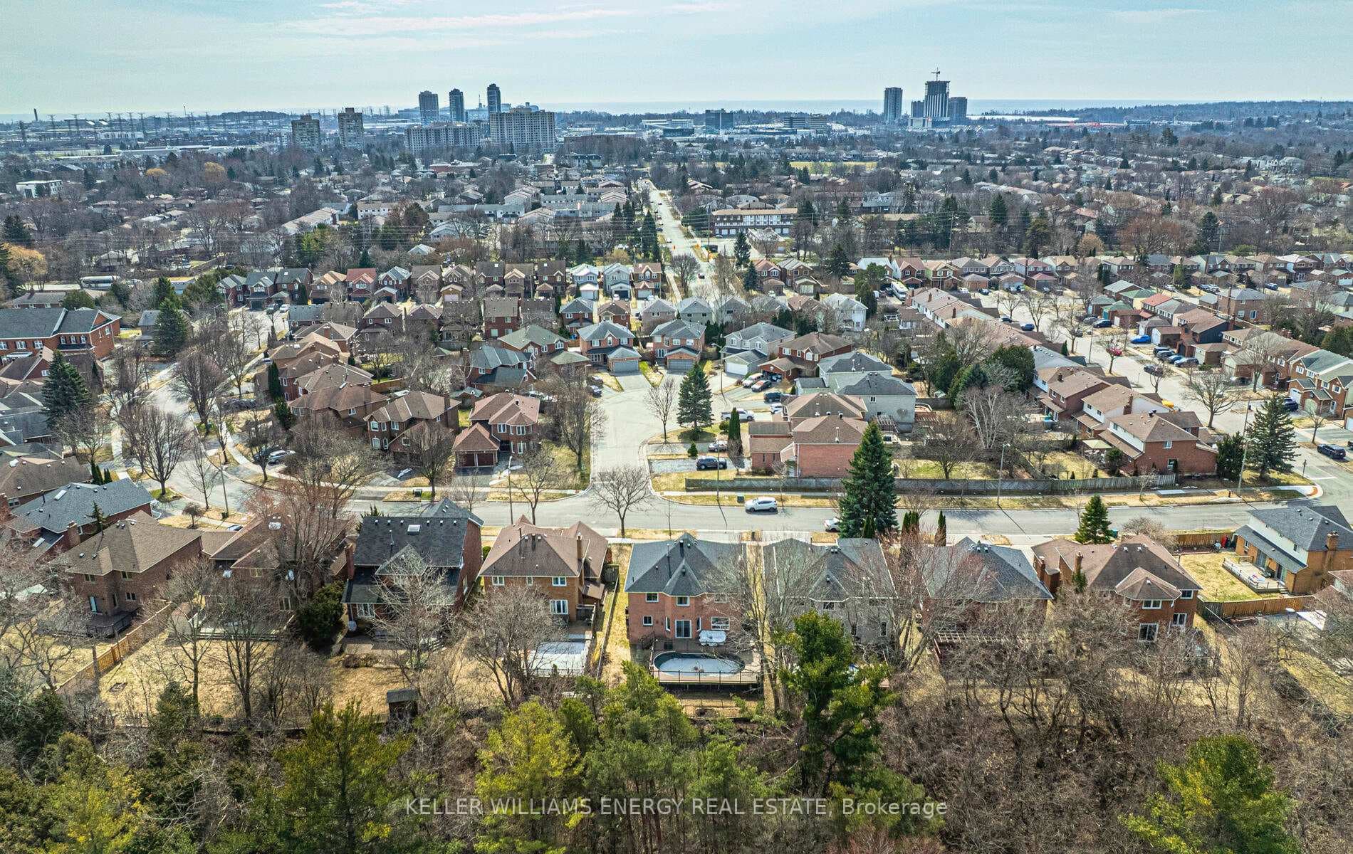 2508 Linwood Street photo 49