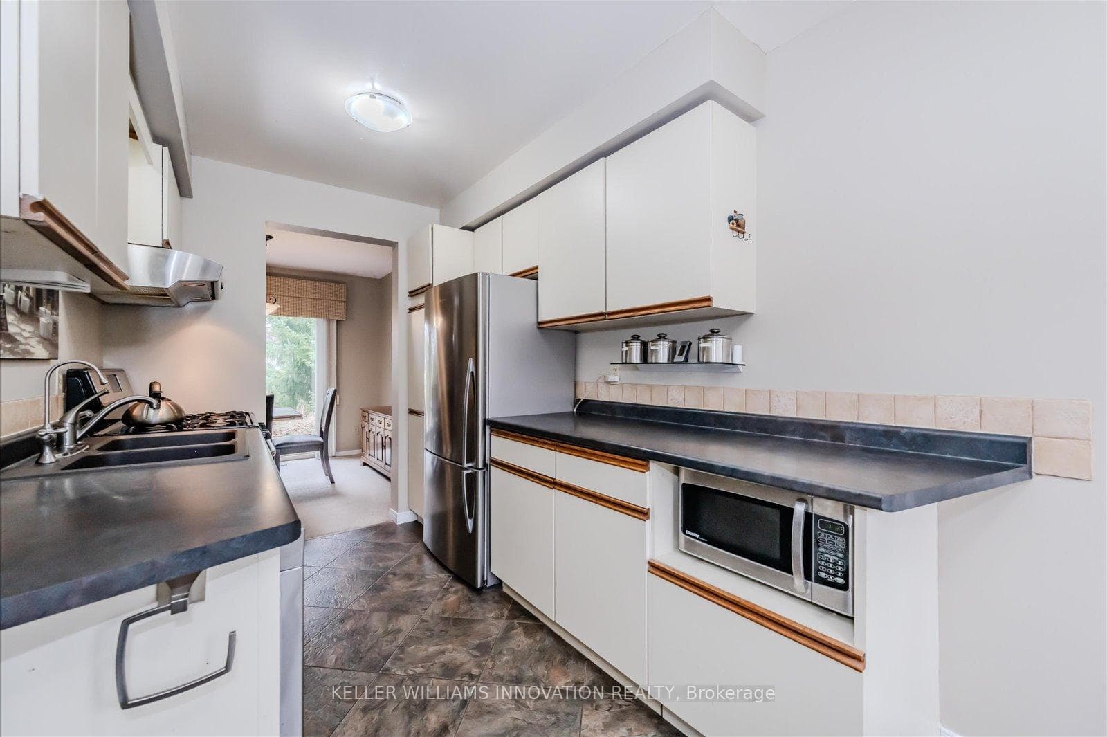 375 Kingscourt Drive Unit 28 photo 14