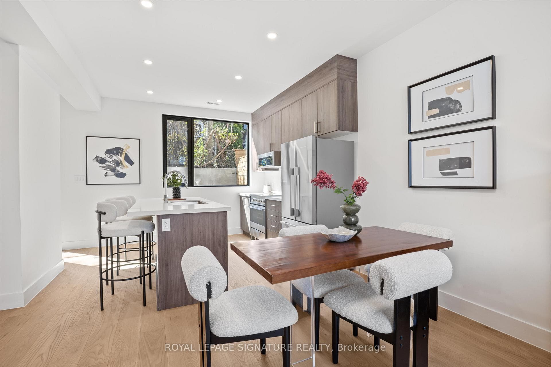 1 Heydon Park Road Unit Main/Upper photo 6