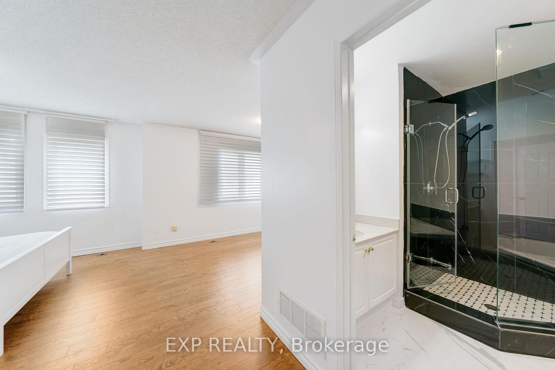 28 Rosebank Drive Unit 708 photo 20