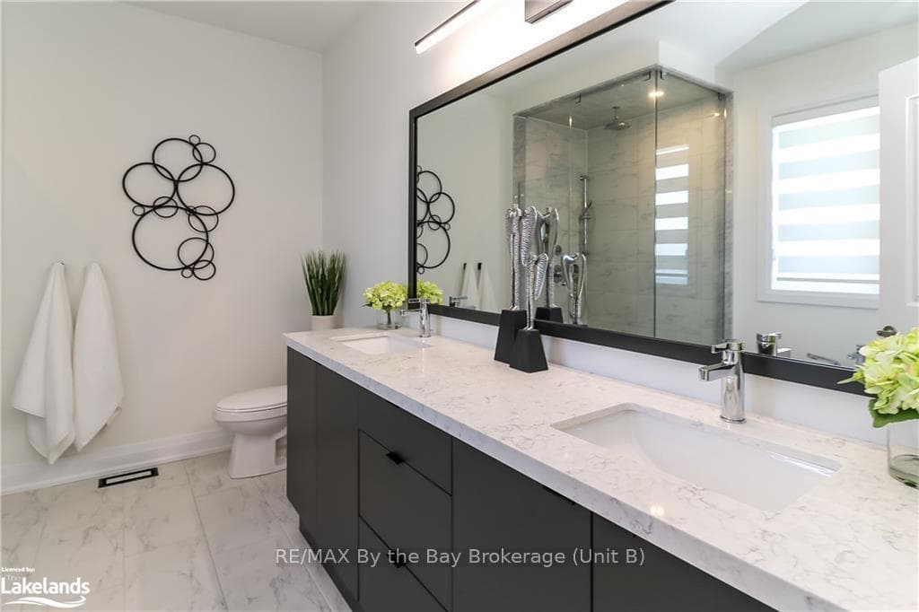 370 RAMBLEWOOD Drive photo 26
