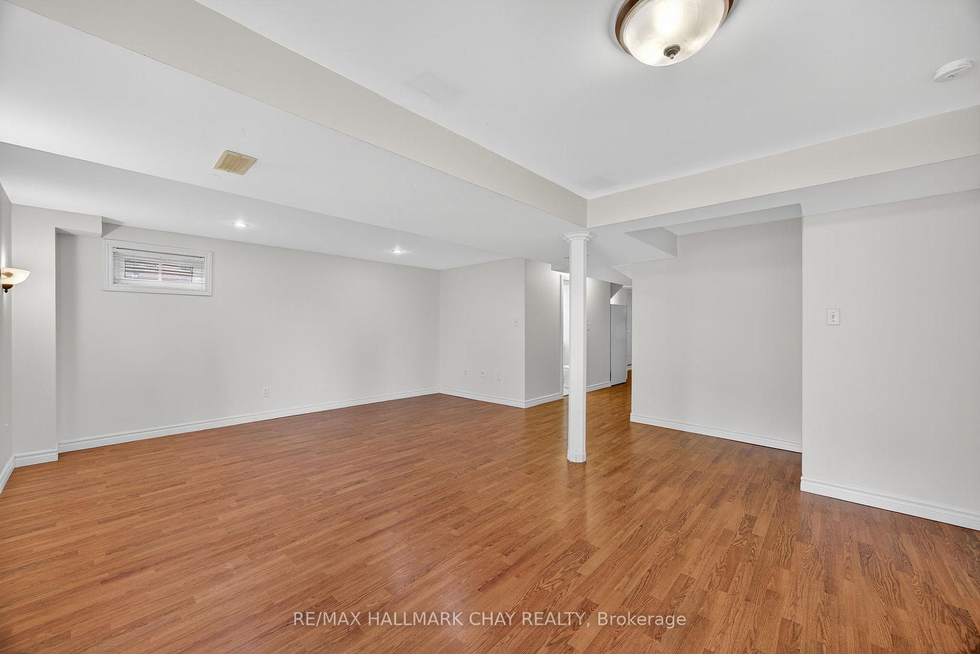 12 Prince Of Wales Drive photo 26