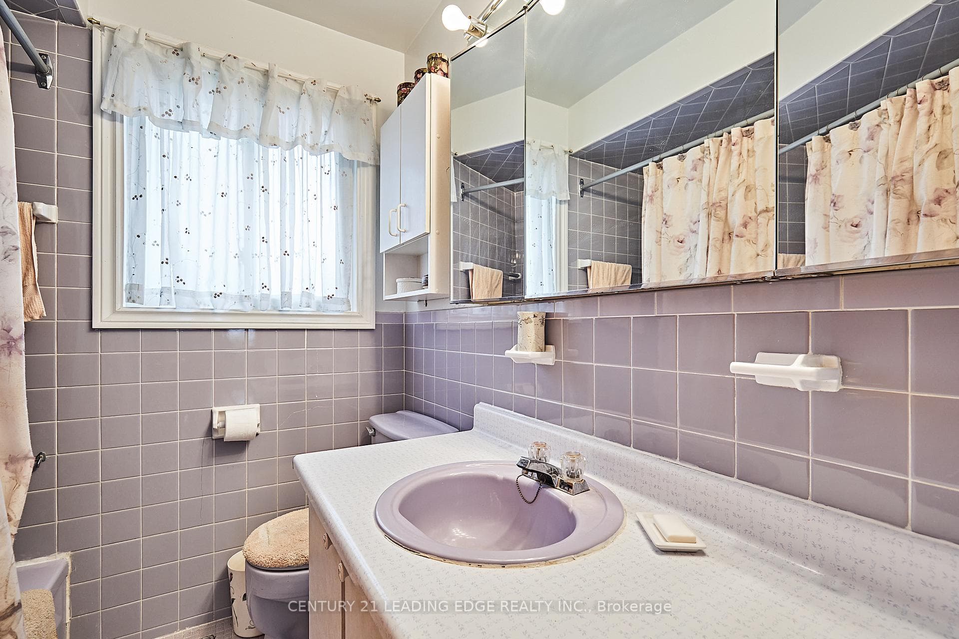 231 Kennedy Road photo 17