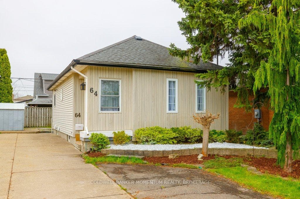 64 Martin Street photo 1