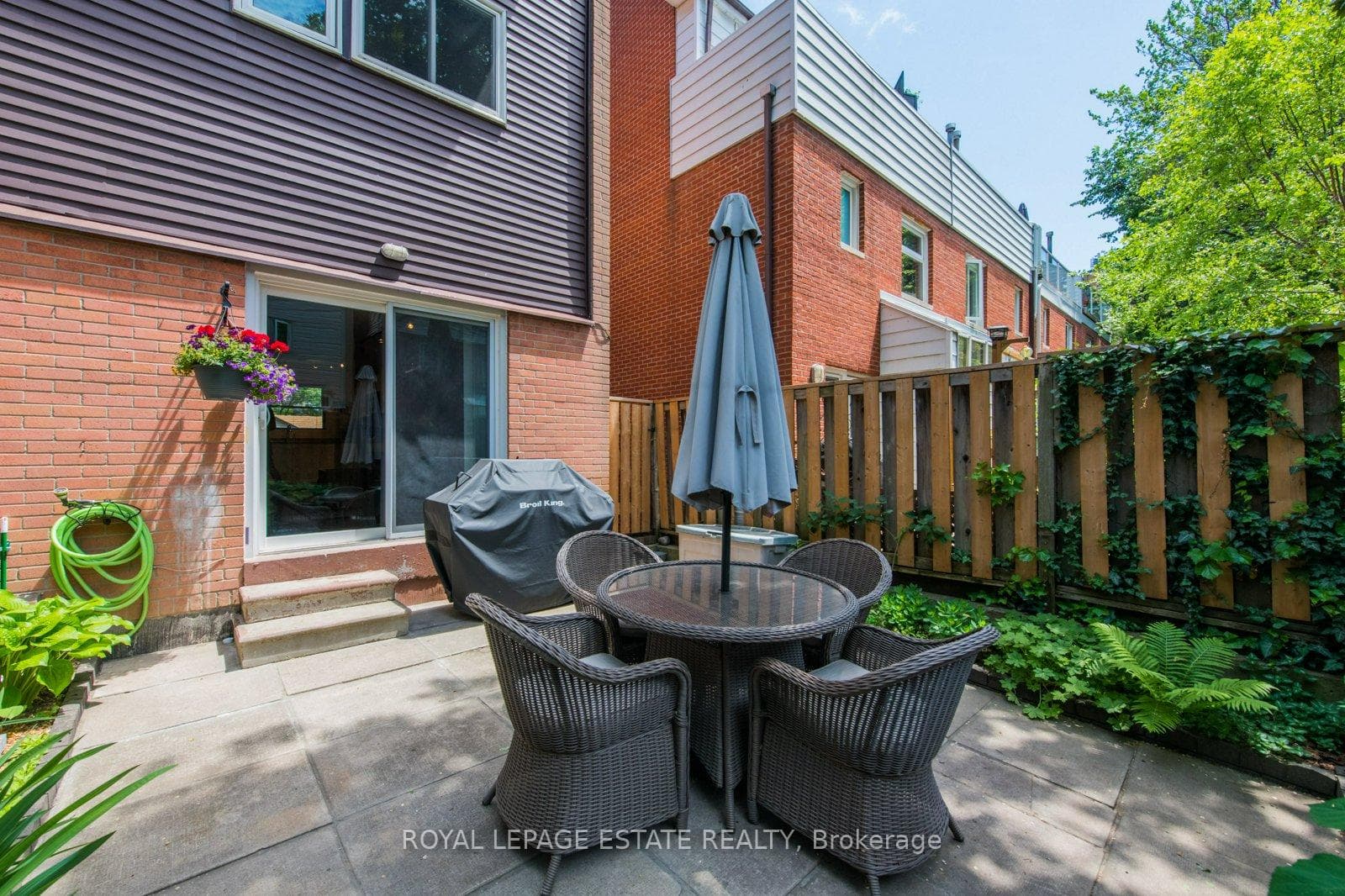 Private back terrace