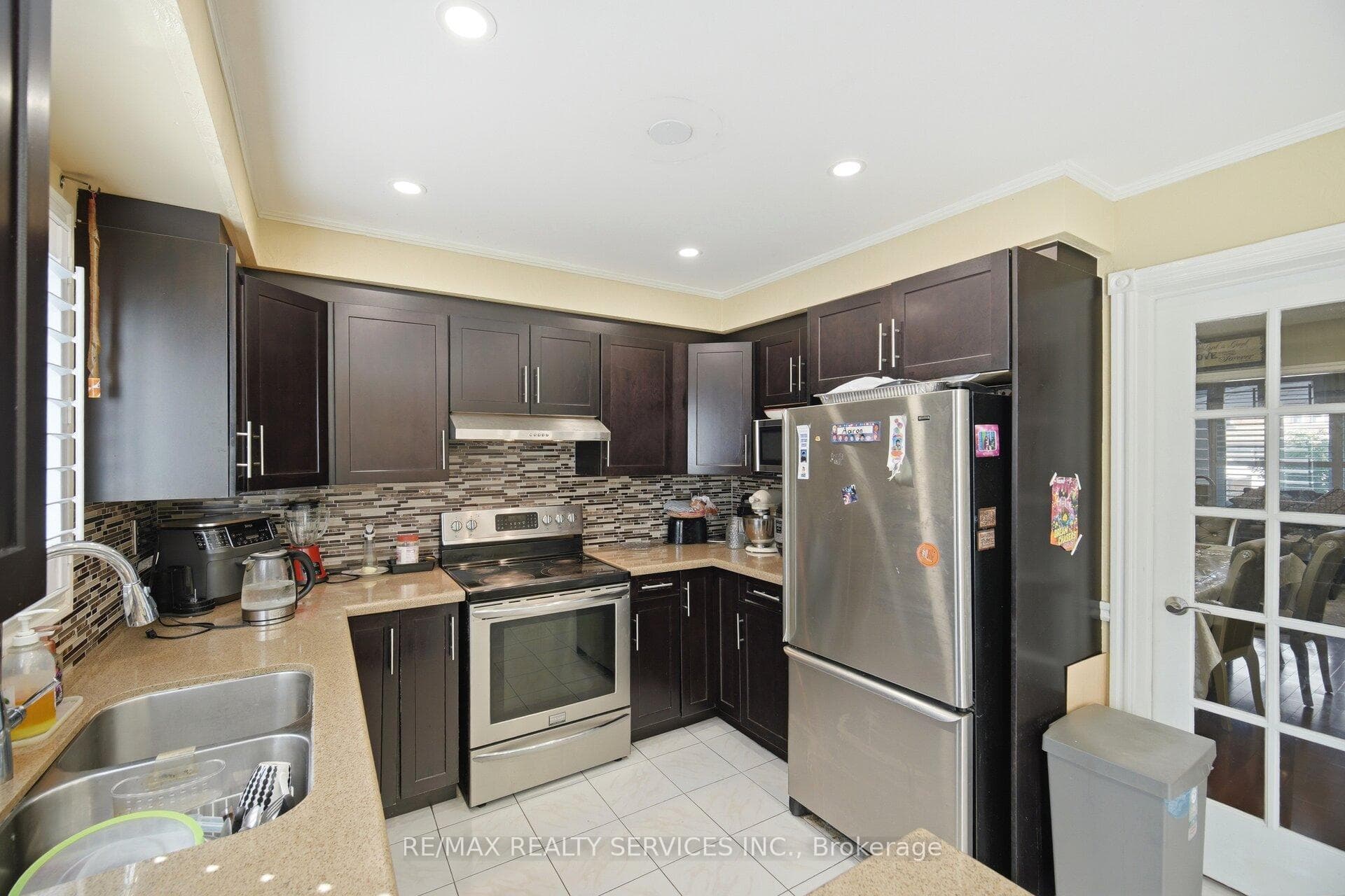 26 Sunforest Drive photo 13