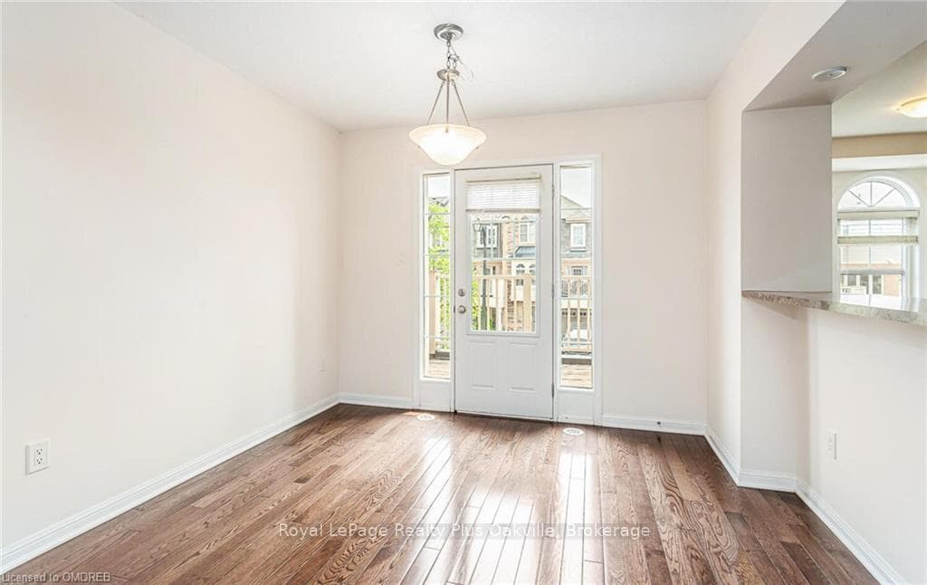 243 SEPTIMUS Heights photo 11