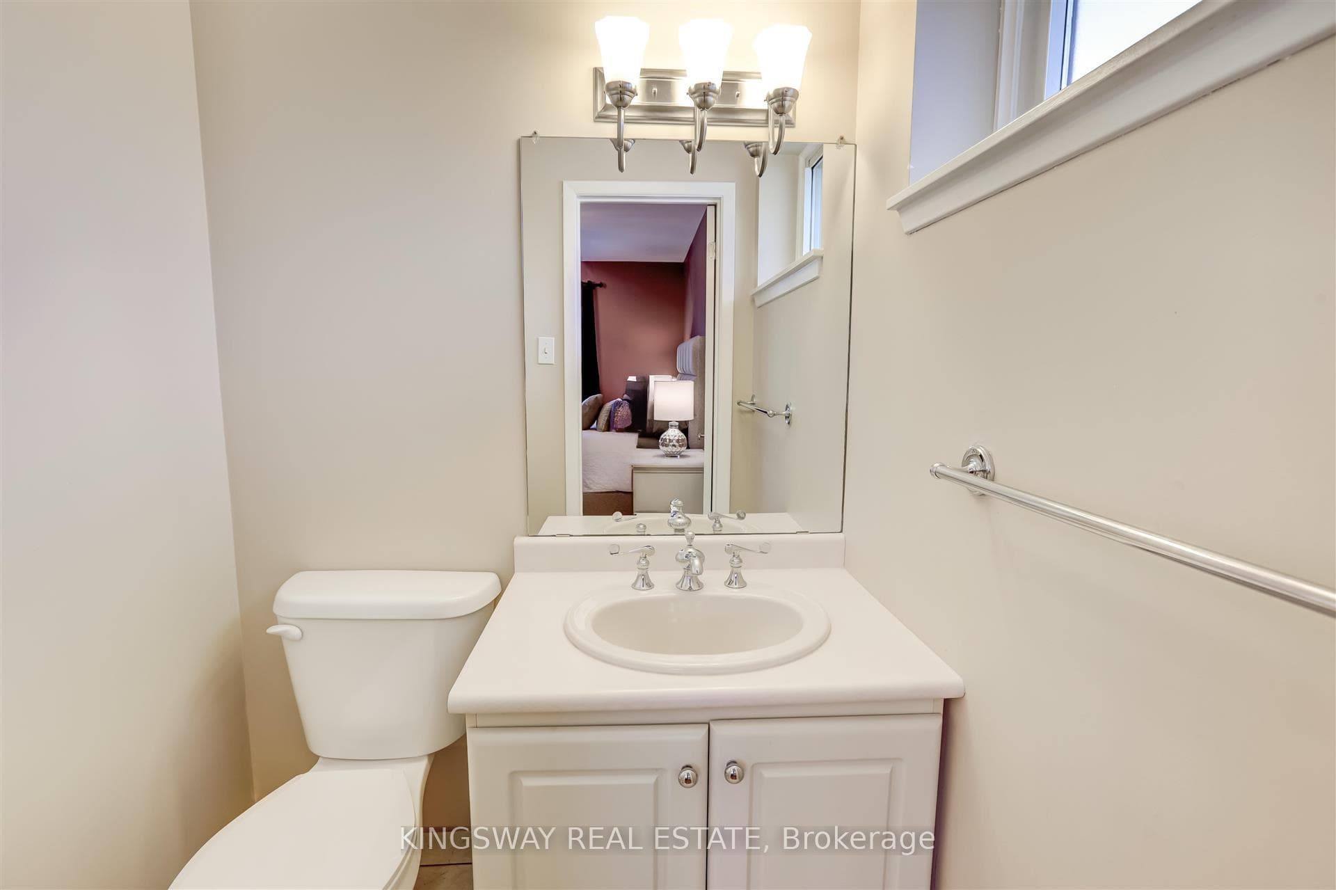 15 Deanewood Crescent photo 12