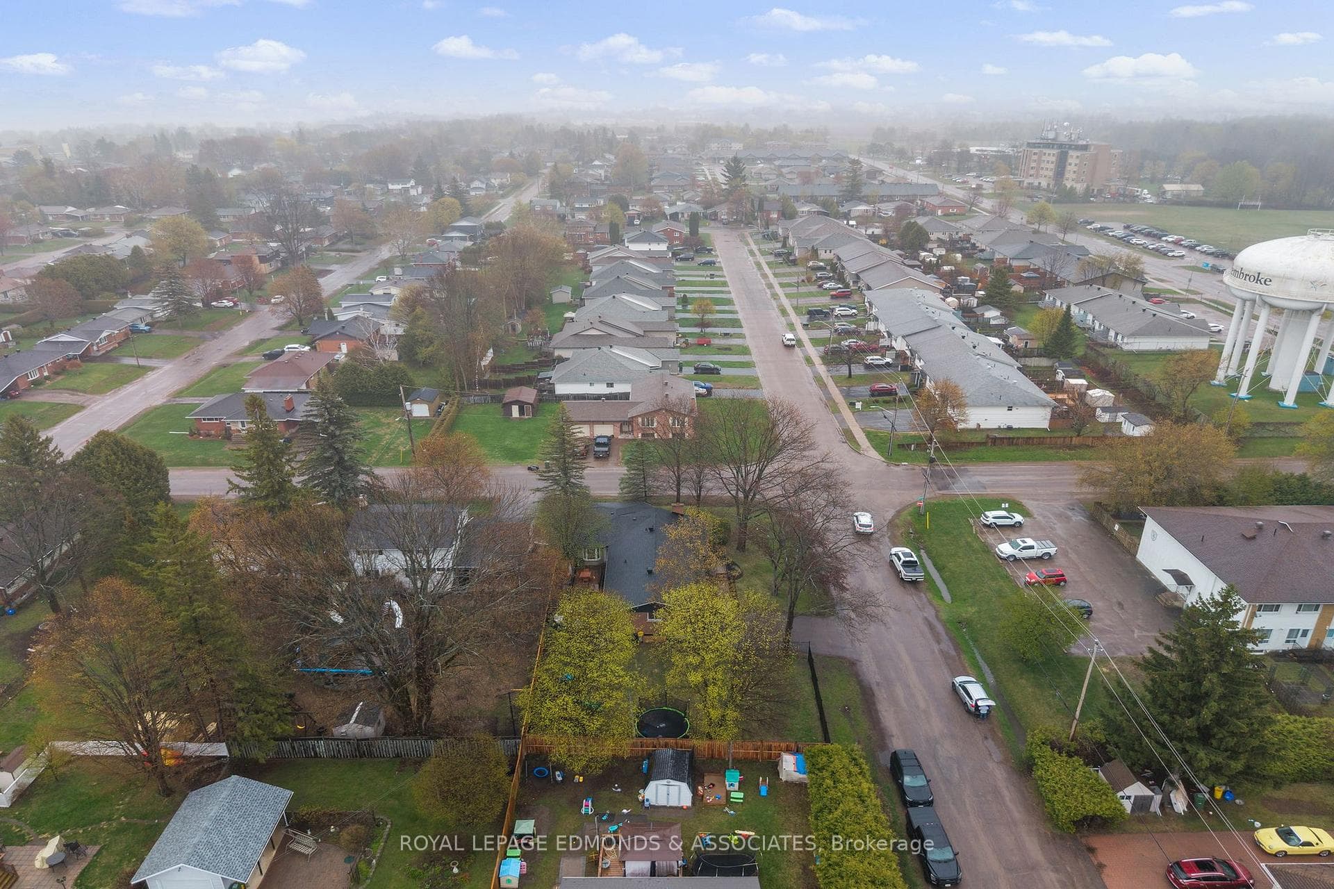 379 Morris Street photo 44