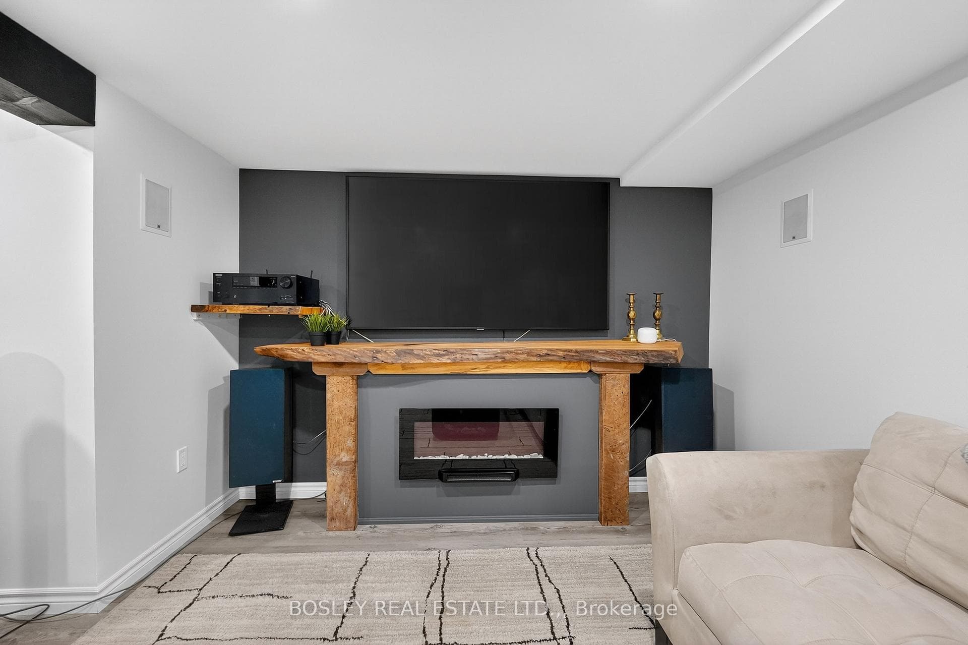 Electric fireplace