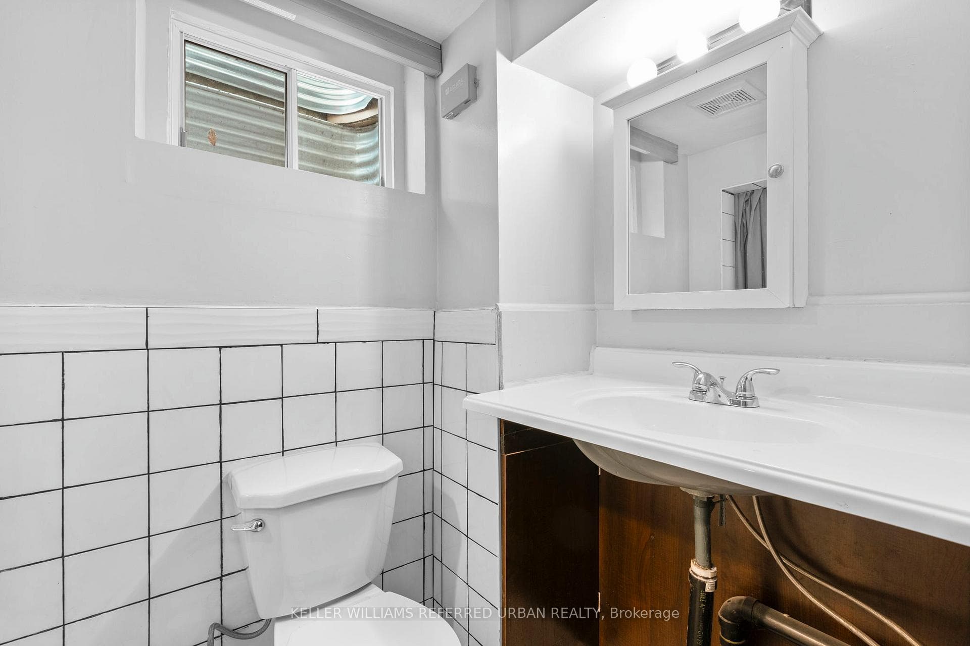 192 Giltspur Drive Unit Lower photo 13