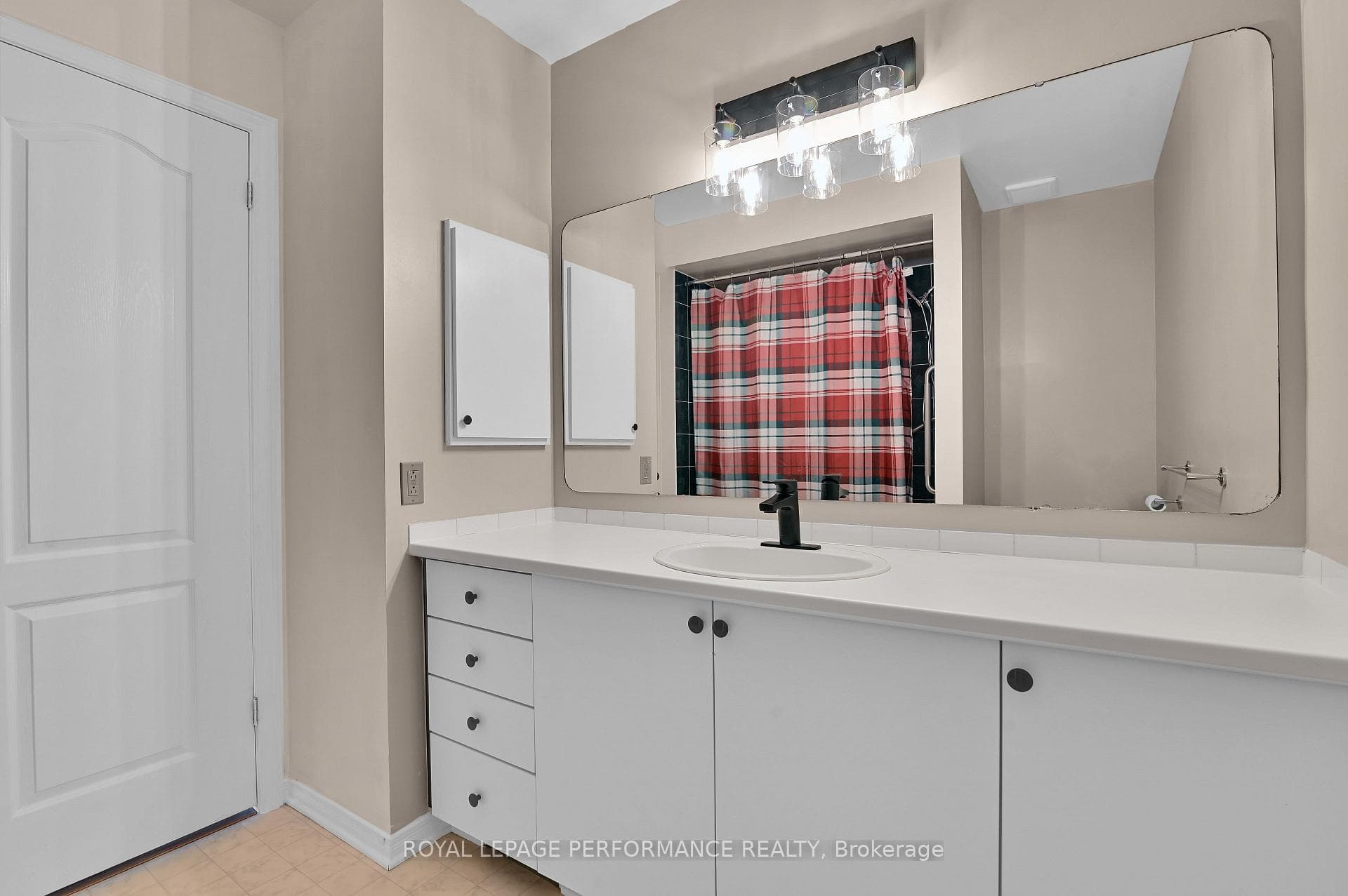 6009 Pineglade Crescent photo 22