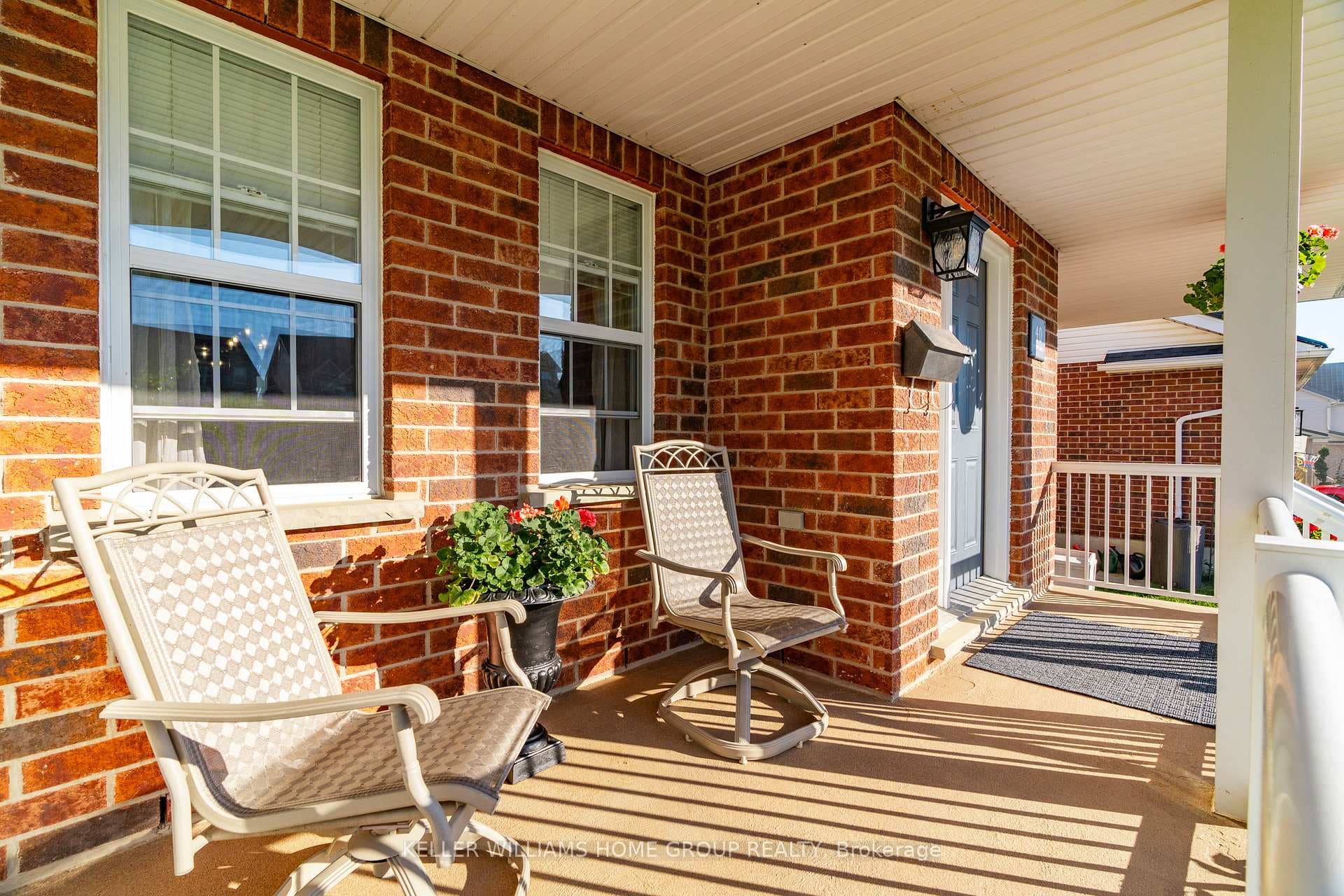40 Pettitt Drive photo 3