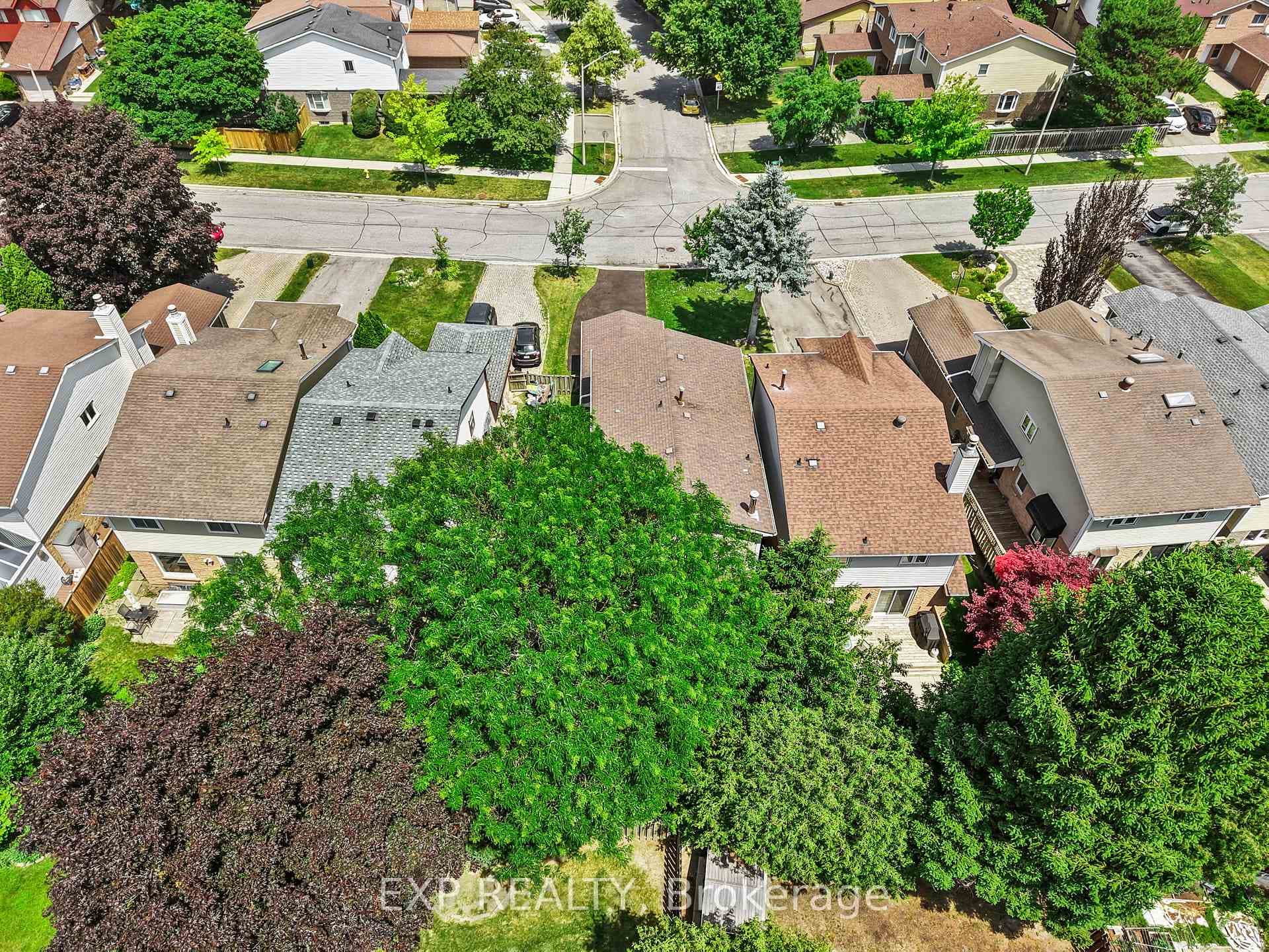 25 Lilac Avenue photo 46