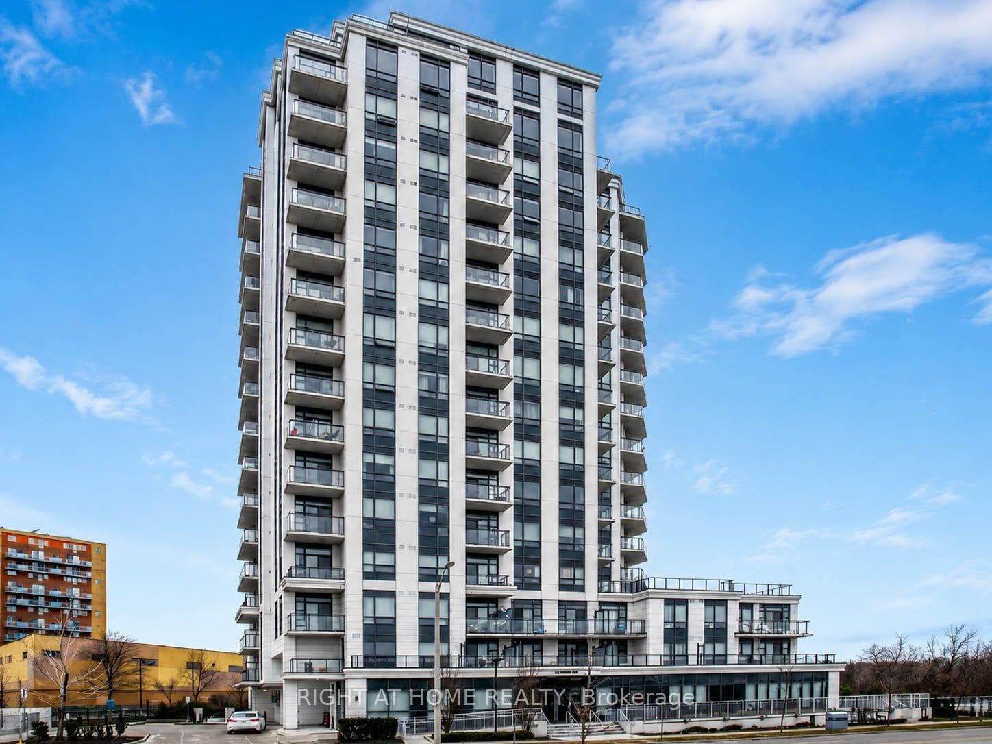 840 Queens Plate Drive Unit 704 photo 1
