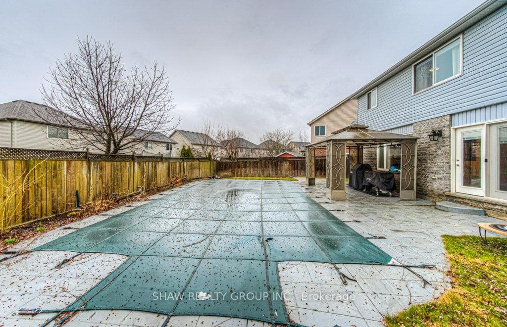 56 Northcliffe Crescent photo 30