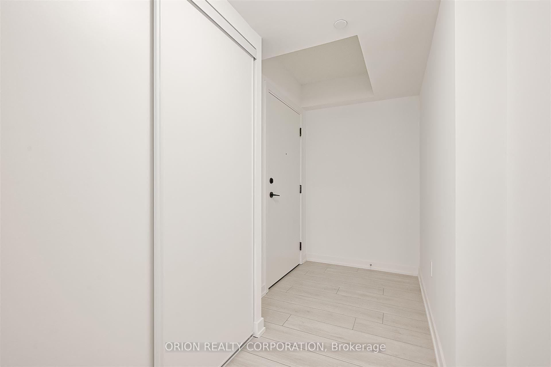 556 Marlee Avenue Unit 722 photo 6