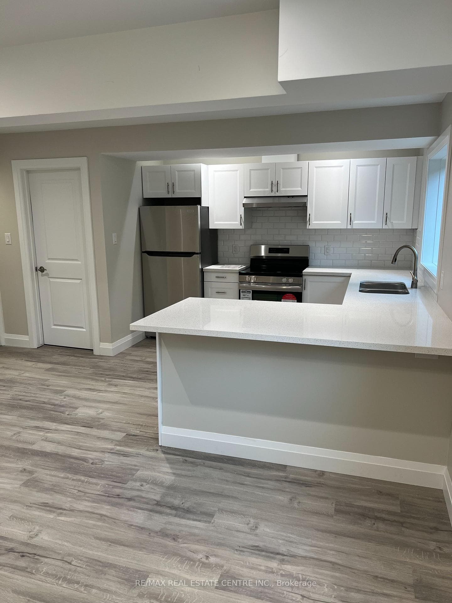 32 Fendley Road Unit BSMNT photo 3