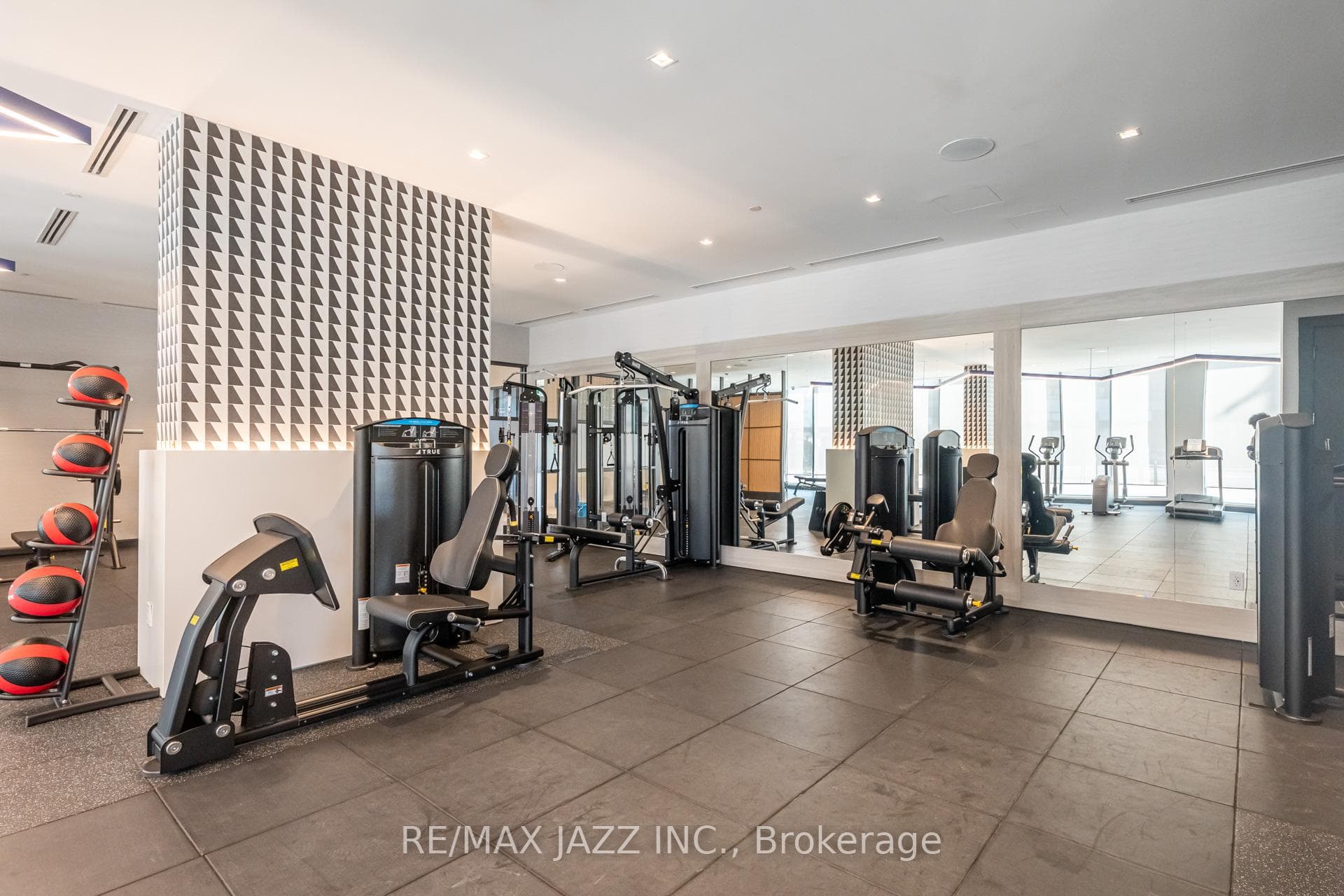 2545 Simcoe Street Unit 2102 photo 46