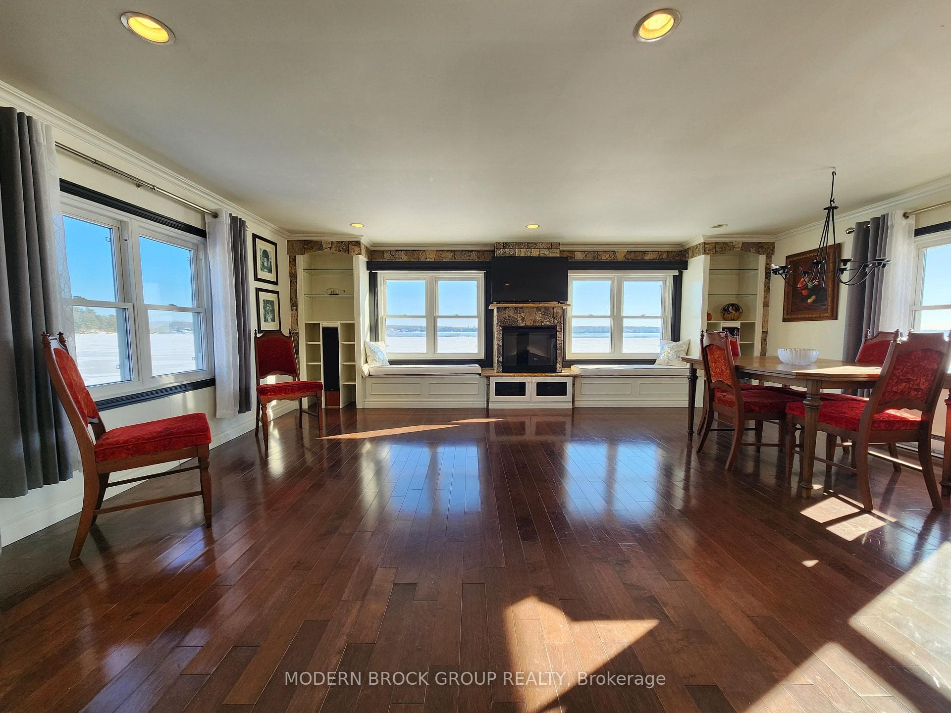 303 Lily Bay Drive photo 14