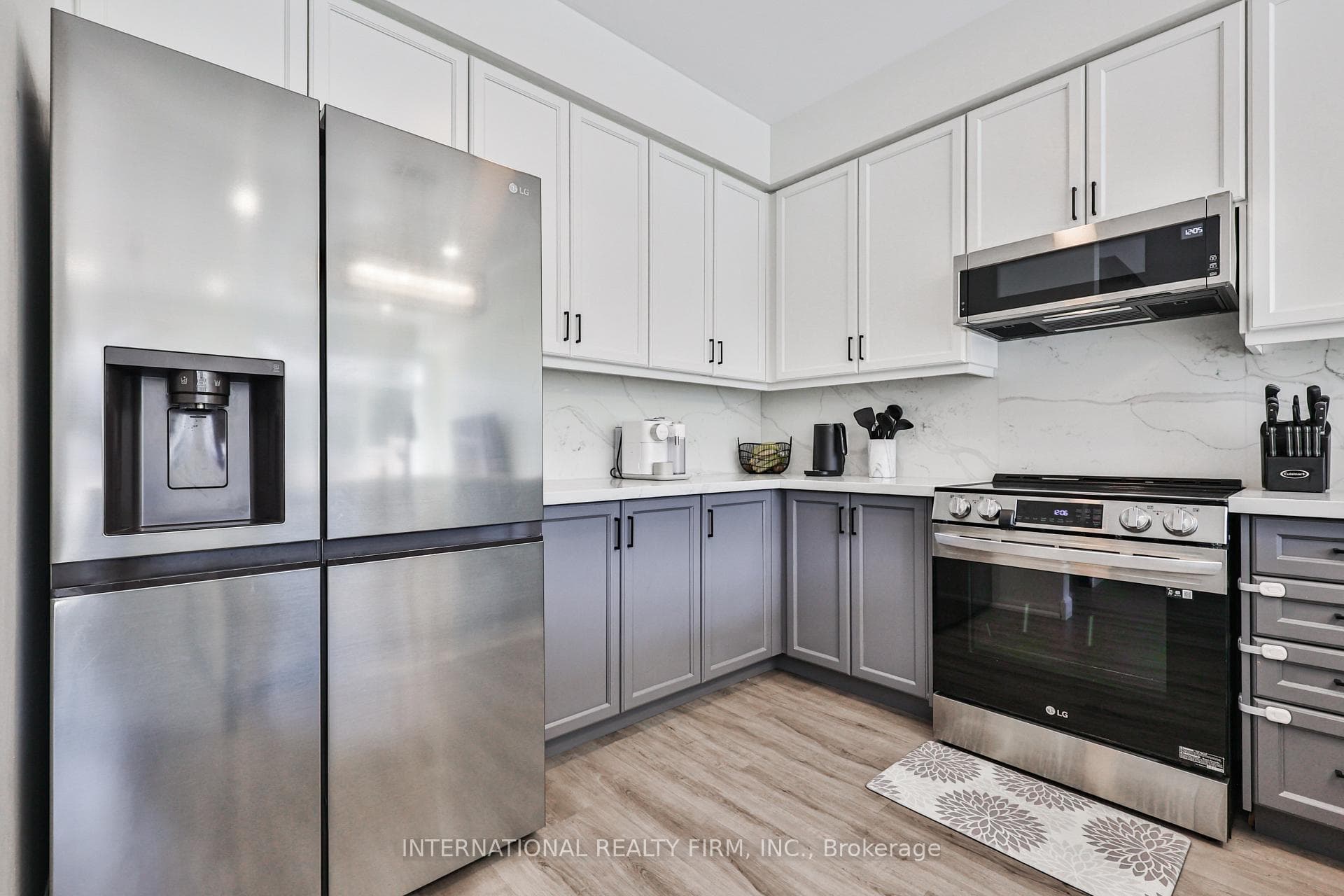 651 Farmstead Drive Unit 40 photo 15