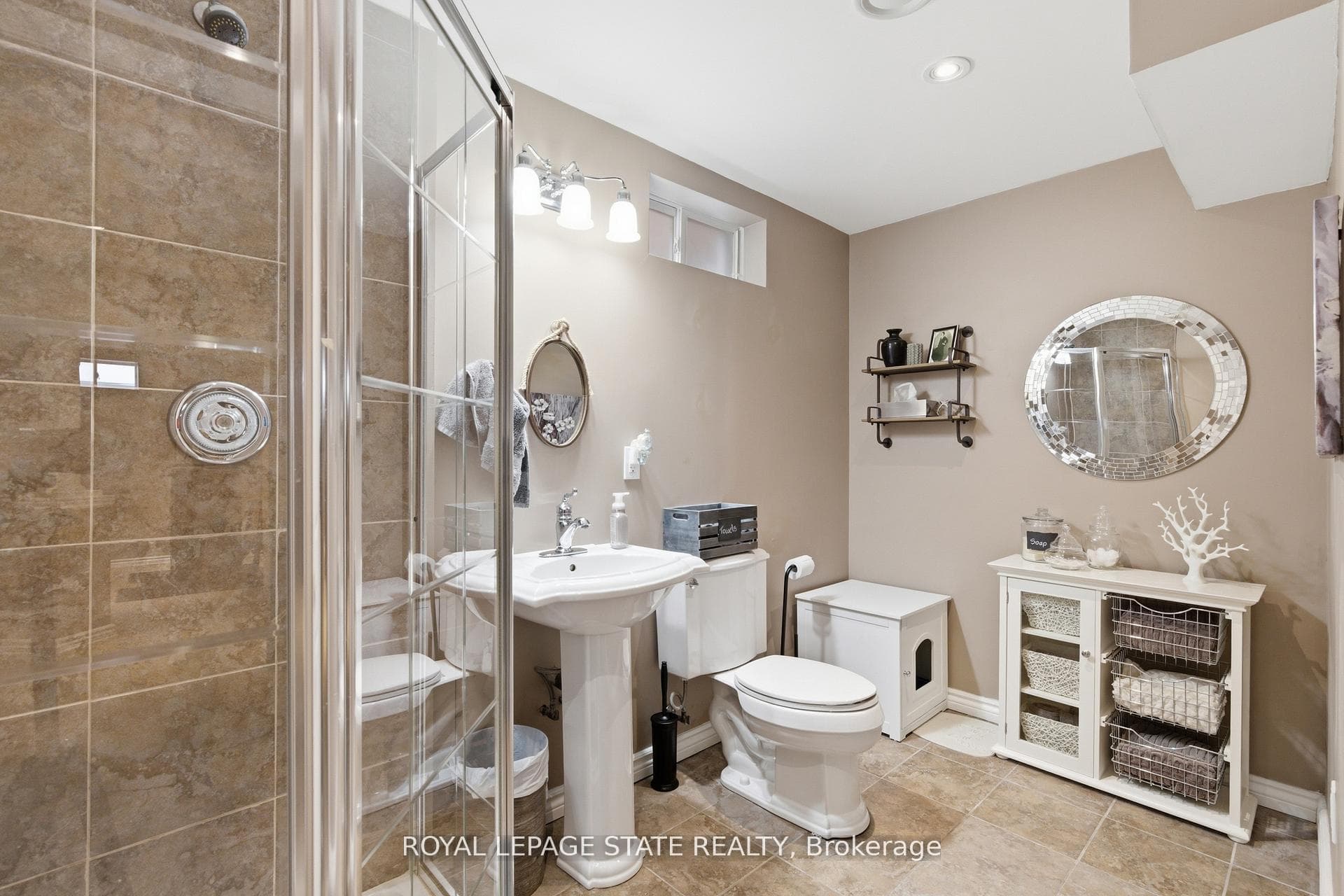 84 Duncairn Crescent photo 44