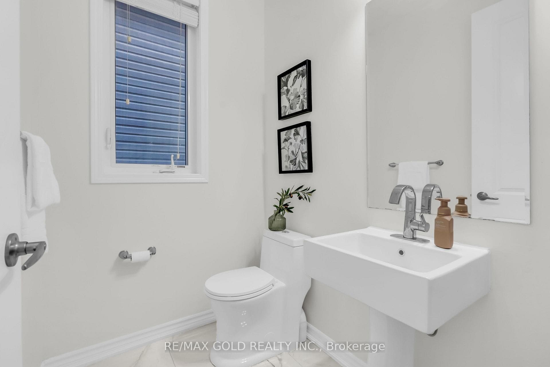 1547 Farmstead Drive photo 21