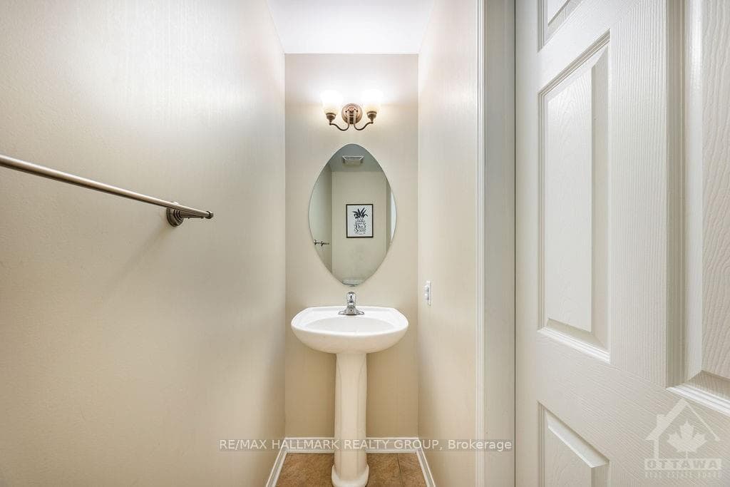 644 BROOKWOOD Circle photo 13