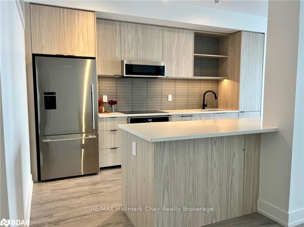 185 DUNLOP Street Unit 806 photo 5