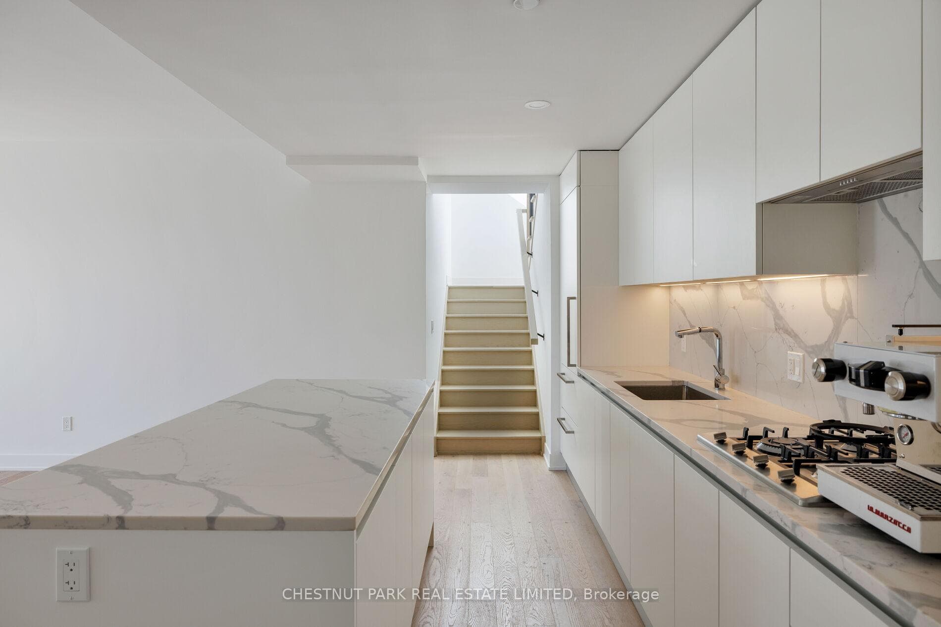 200 Keewatin Avenue Unit PH406 photo 12