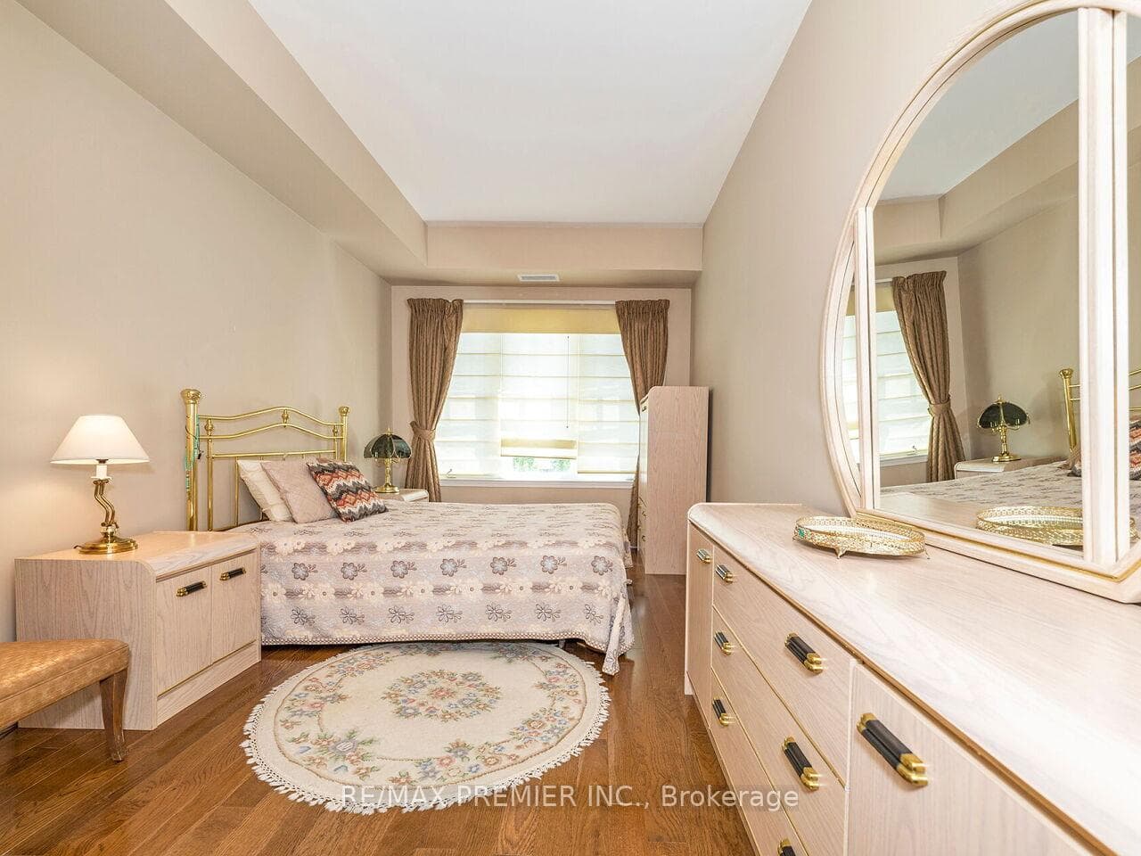 10211 Keele Street Unit 302 photo 28