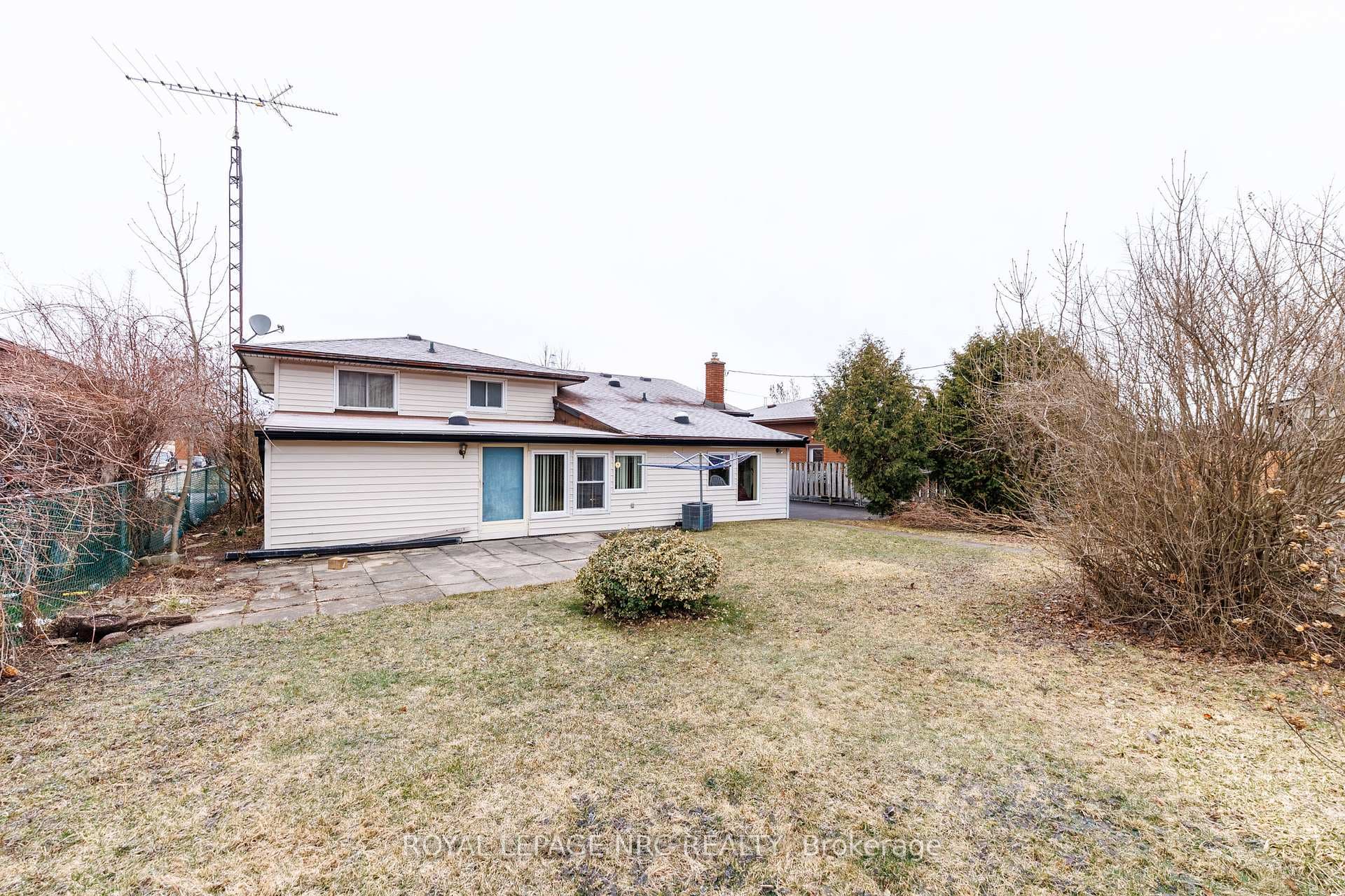 33 Strathmore Crescent photo 5