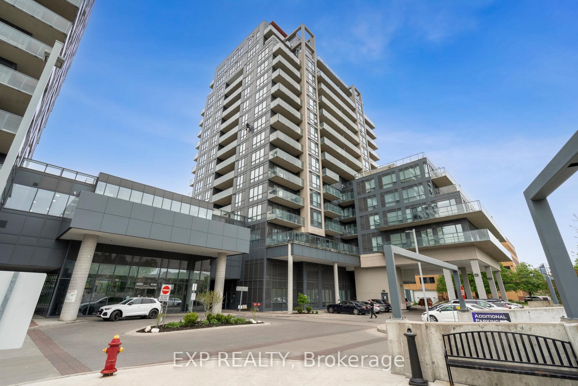 9088 Yonge Street Unit 1503A photo 34